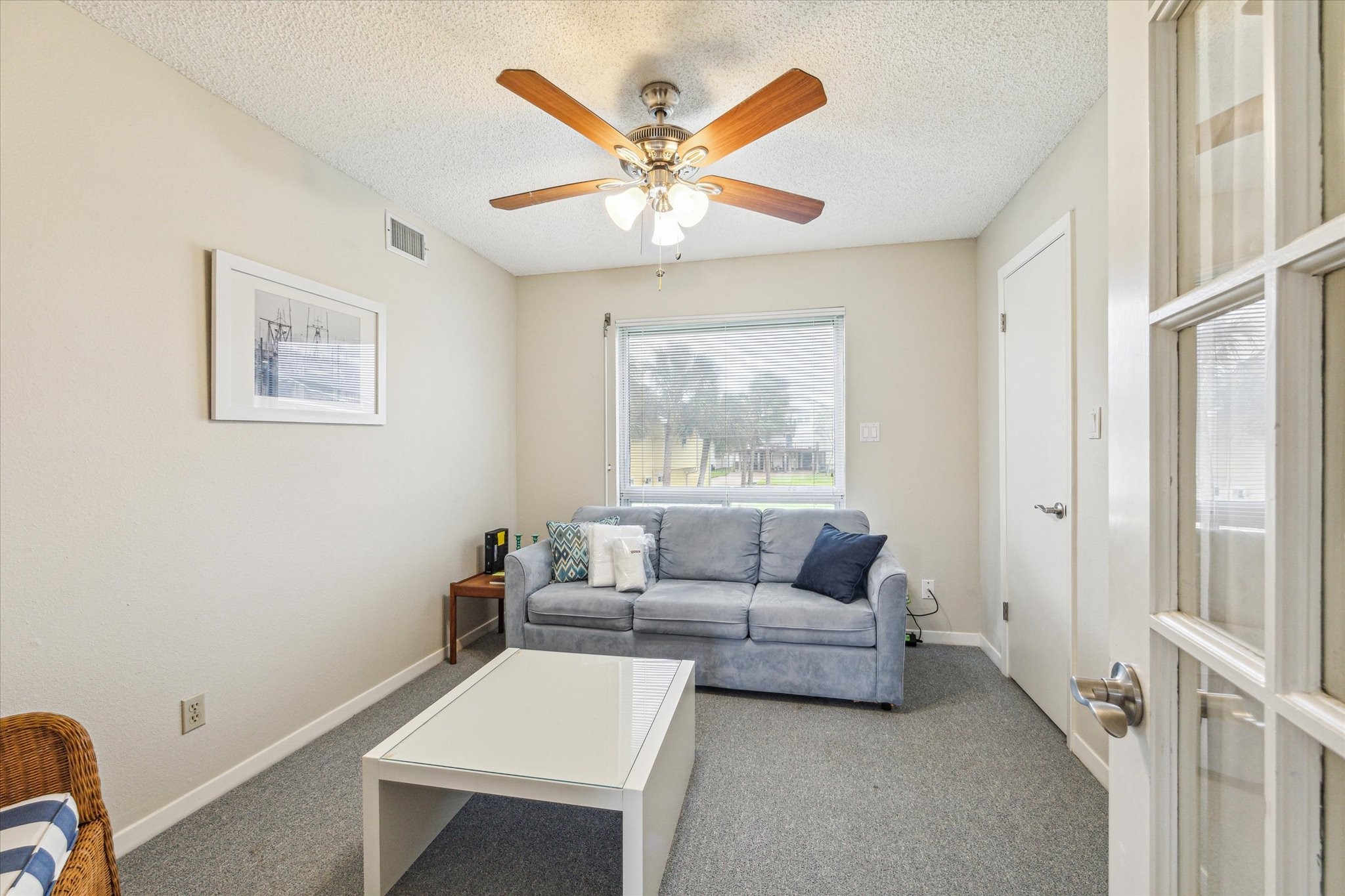 4107 Long Tom Court Property Photo 5