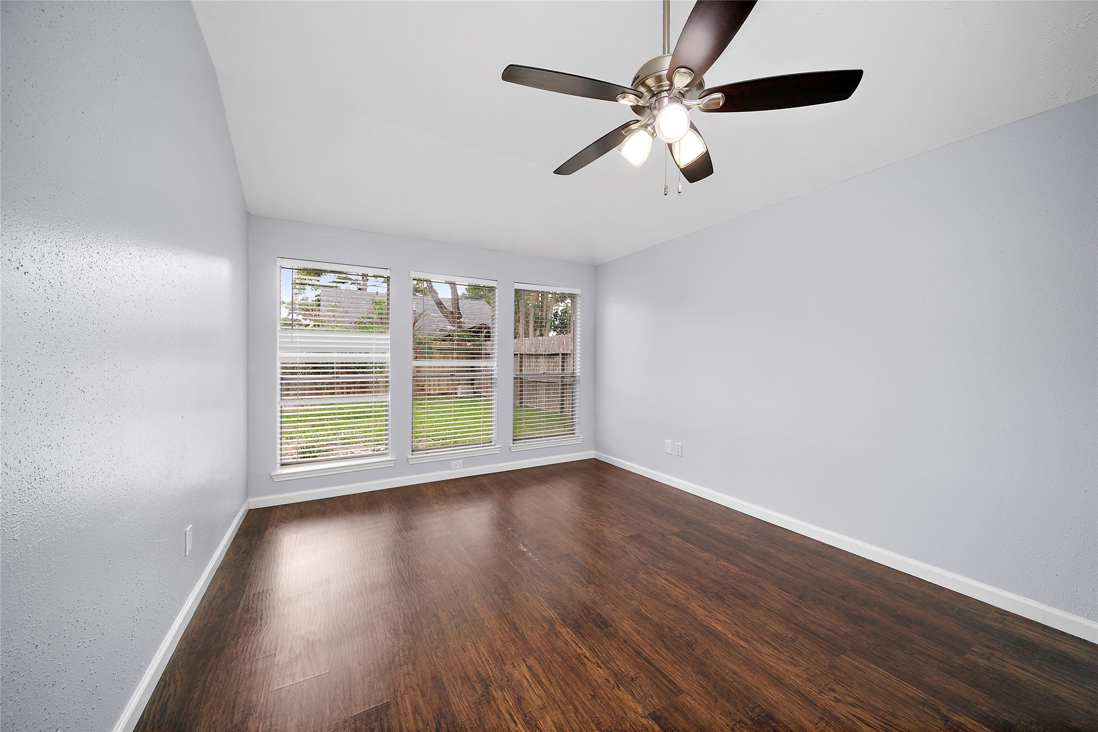 21627 Park Brook Drive Property Photo 17
