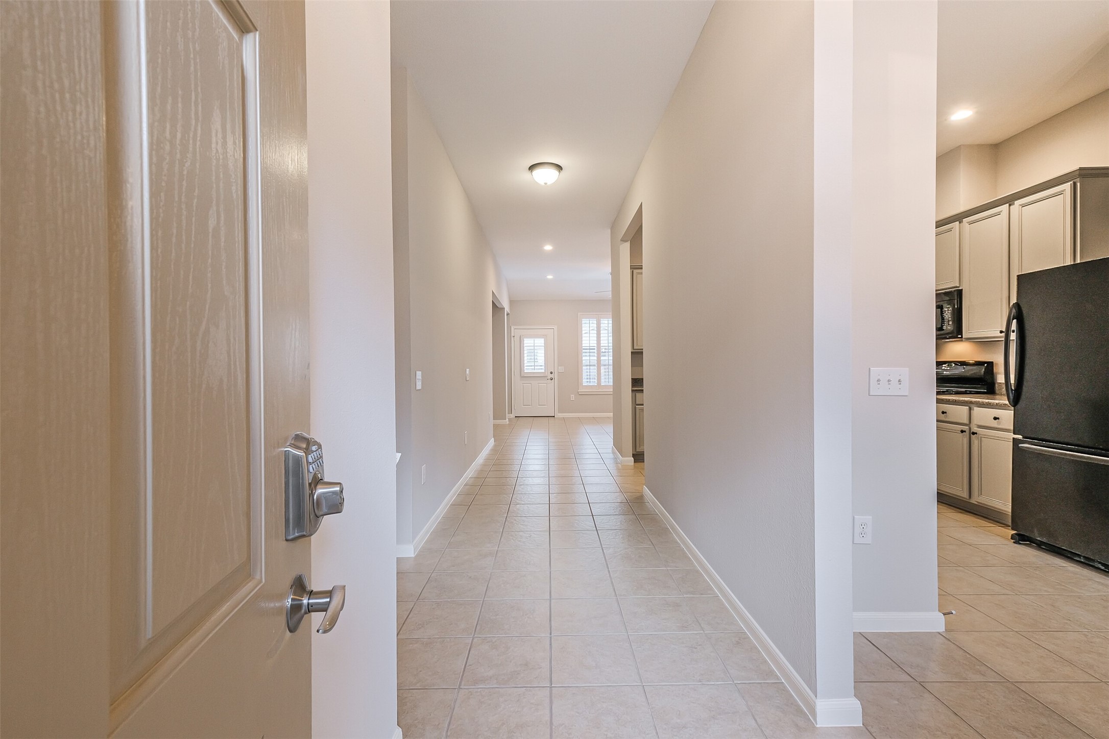 9718 Catalina Leaf Lane Property Photo 6