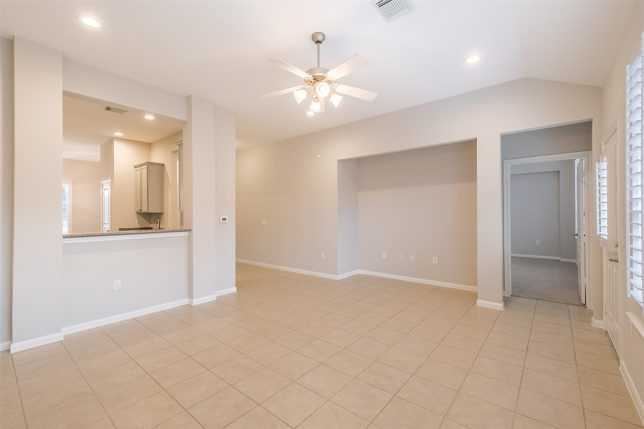 9718 Catalina Leaf Lane Property Photo 9