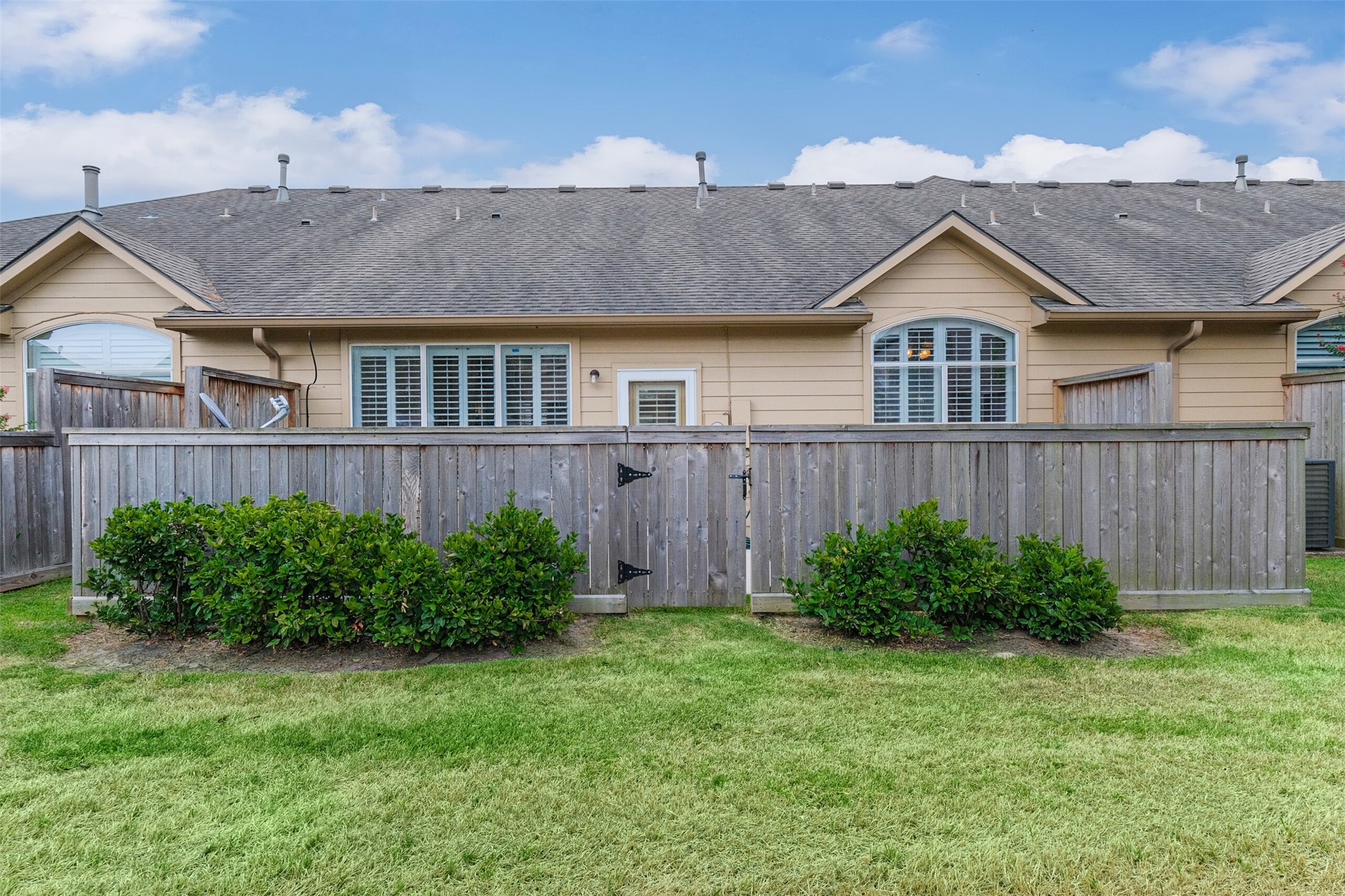9718 Catalina Leaf Lane Property Photo 34