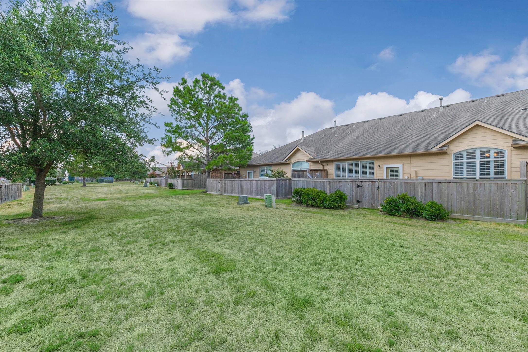 9718 Catalina Leaf Lane Property Photo 35