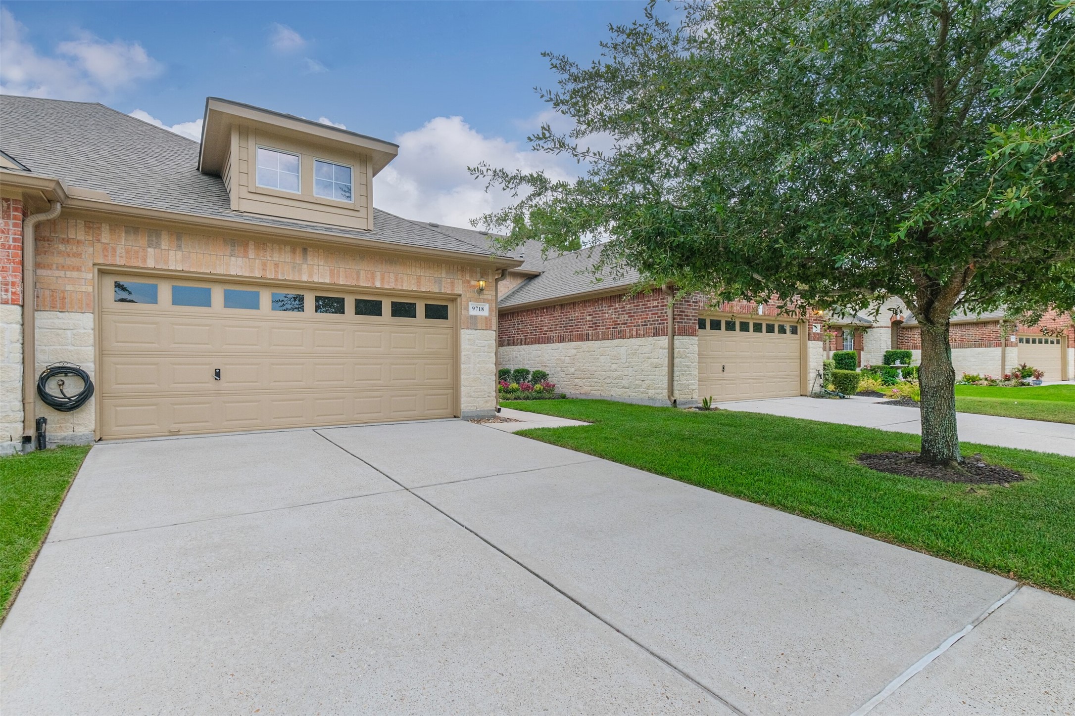 9718 Catalina Leaf Lane Property Photo 37
