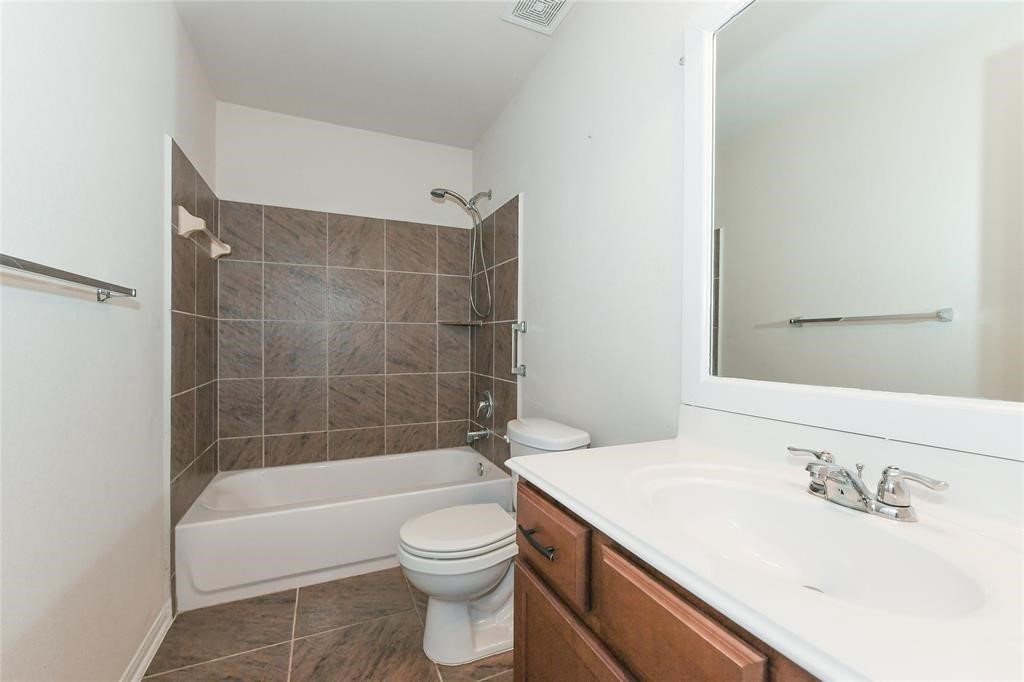 3354 View Valley Trail Property Photo 7