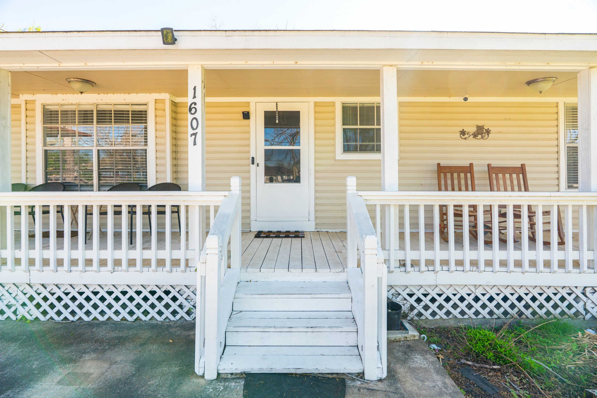 1607 Kerbey Street Street Property Photo