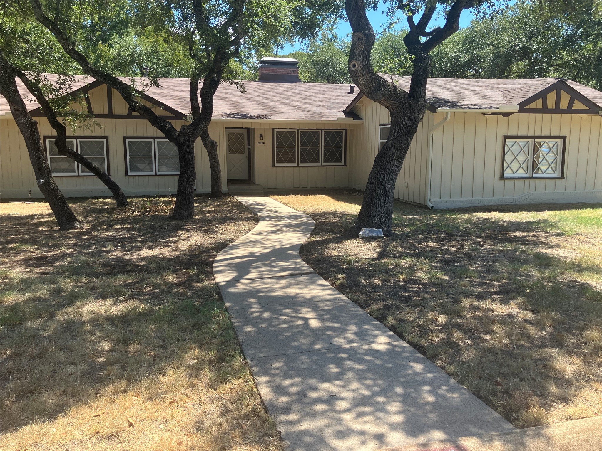 4100 Oakdale Drive Property Photo 1