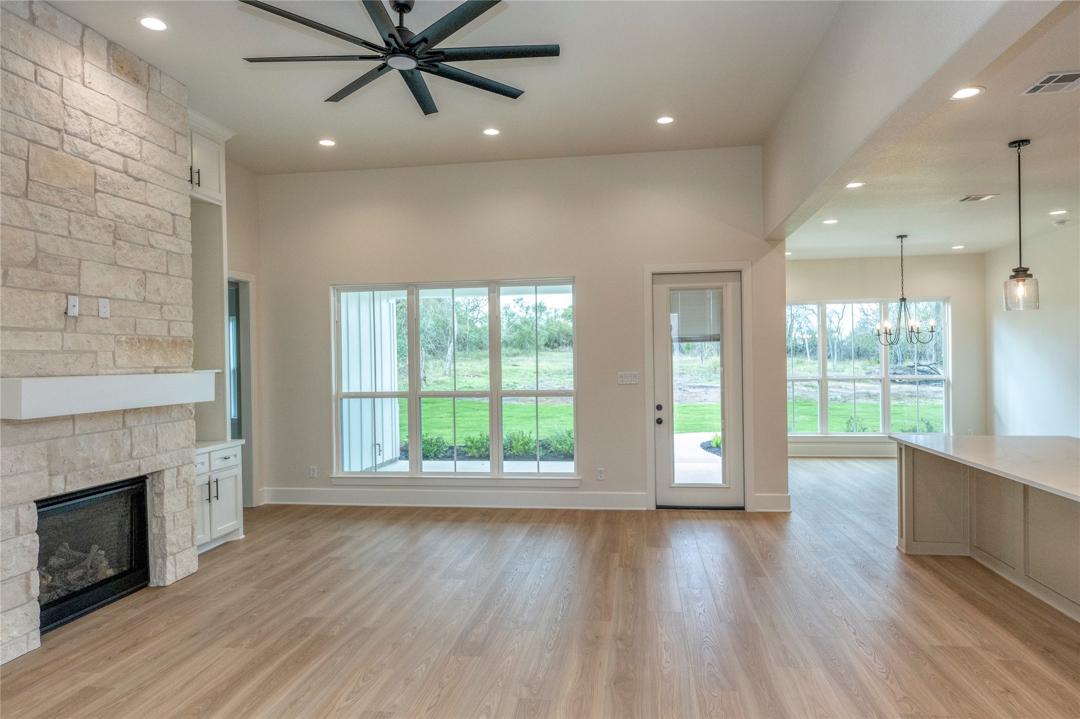 10037 Clear Woods Court N Property Photo 10