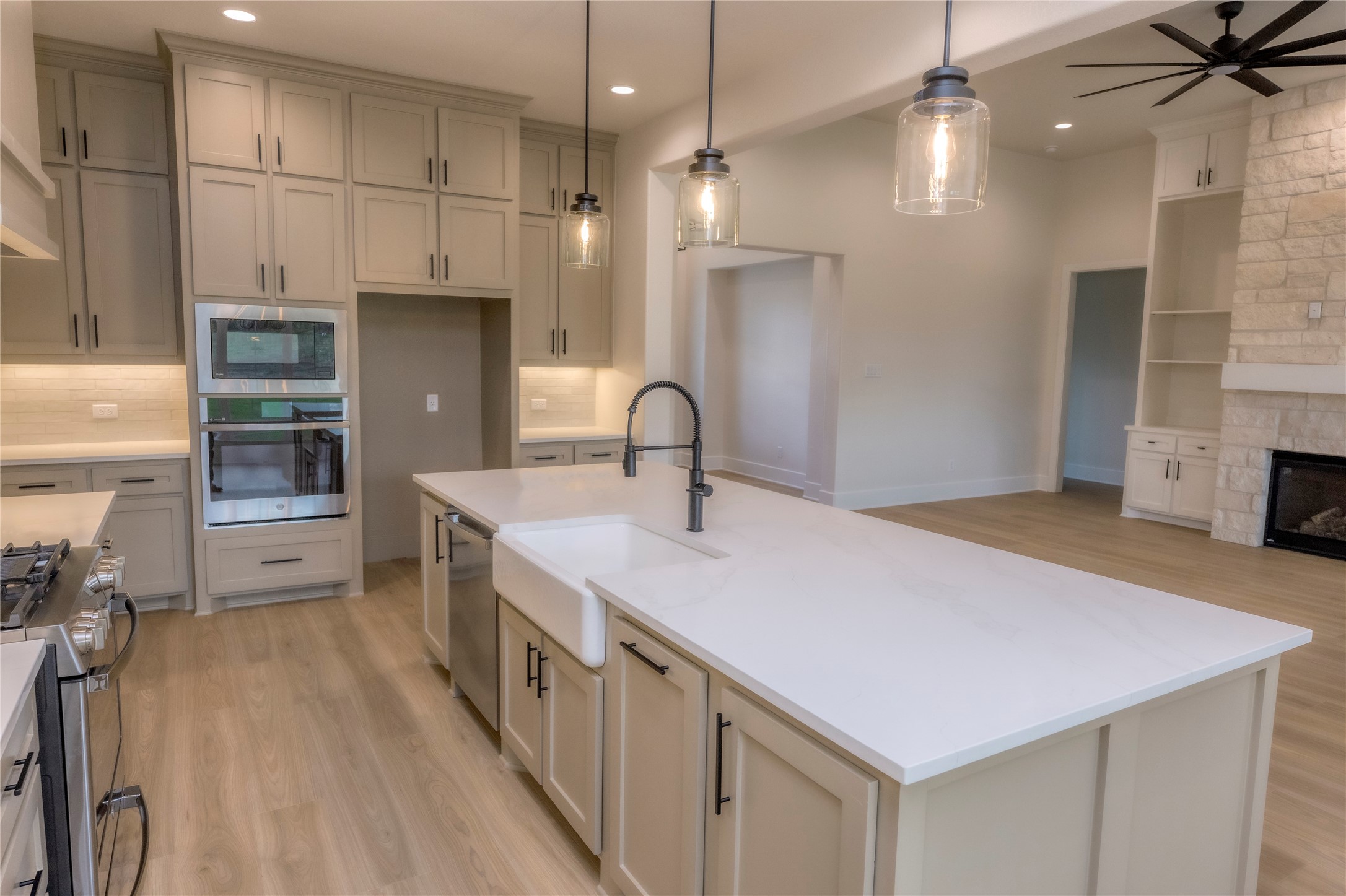 10037 Clear Woods Court N Property Photo 13