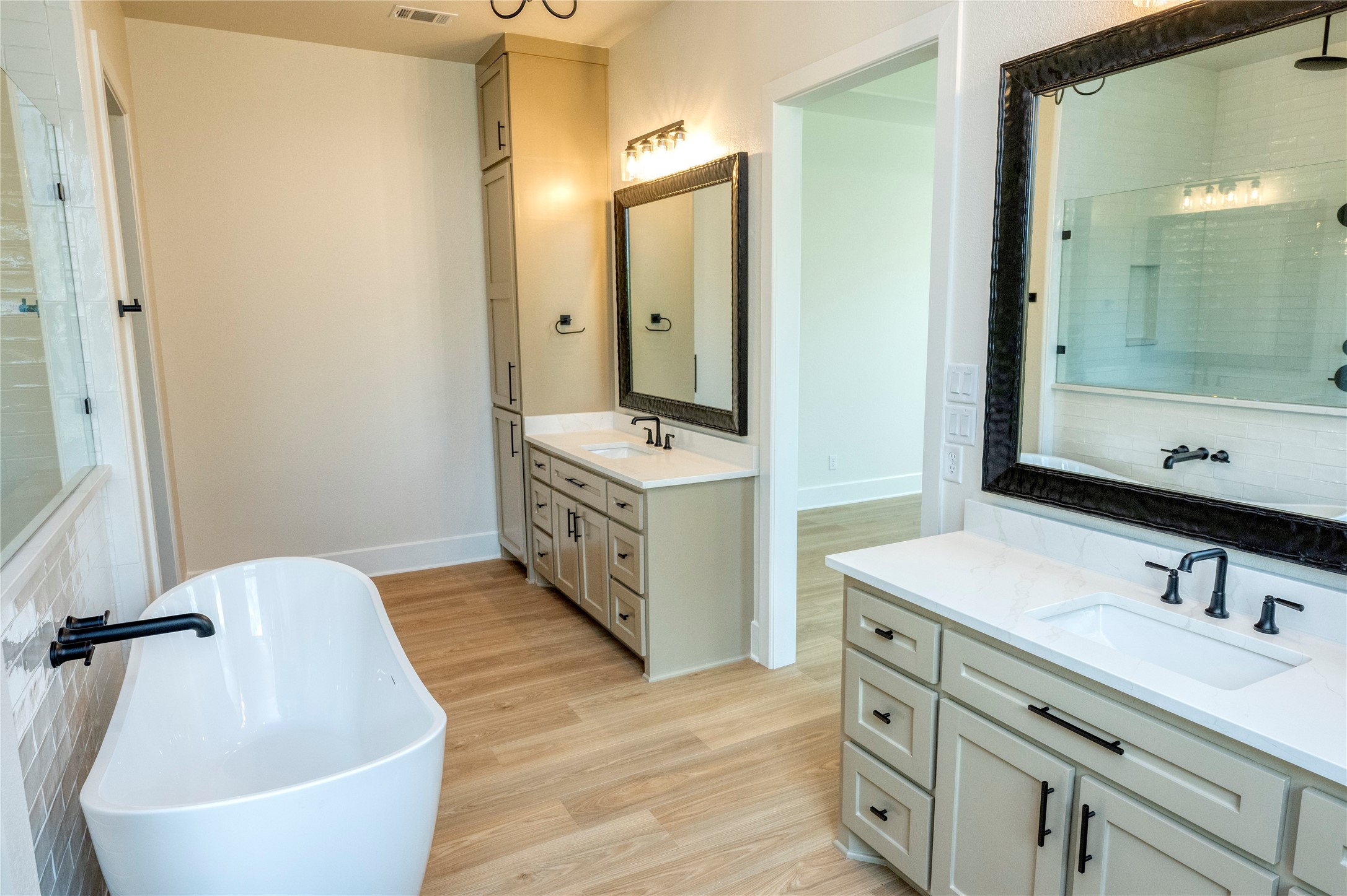 10037 Clear Woods Court N Property Photo 20