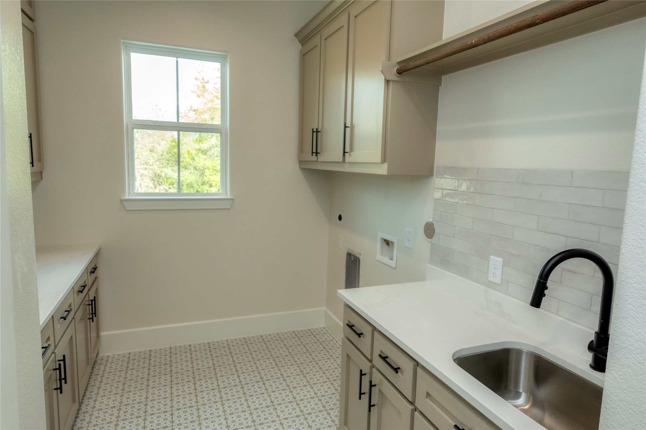 10037 Clear Woods Court N Property Photo 23