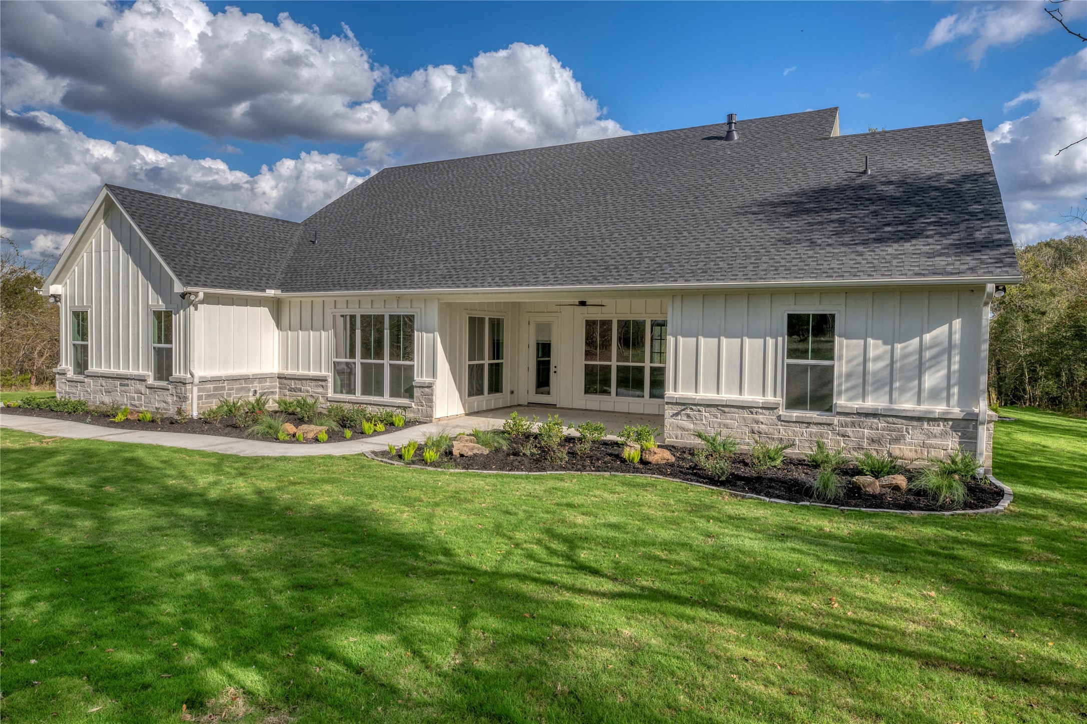 10037 Clear Woods Court N Property Photo 24