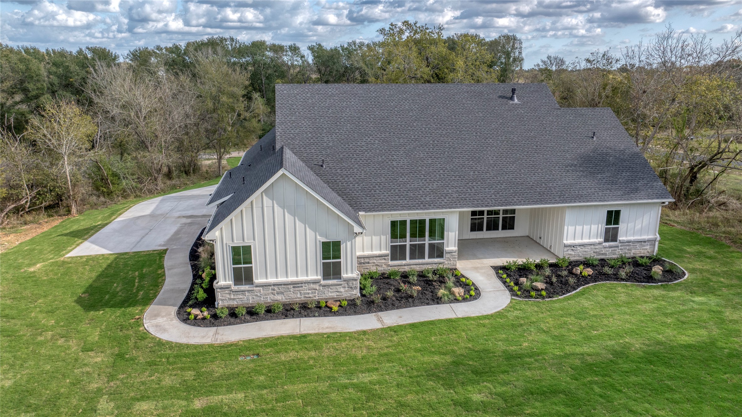 10037 Clear Woods Court N Property Photo 26