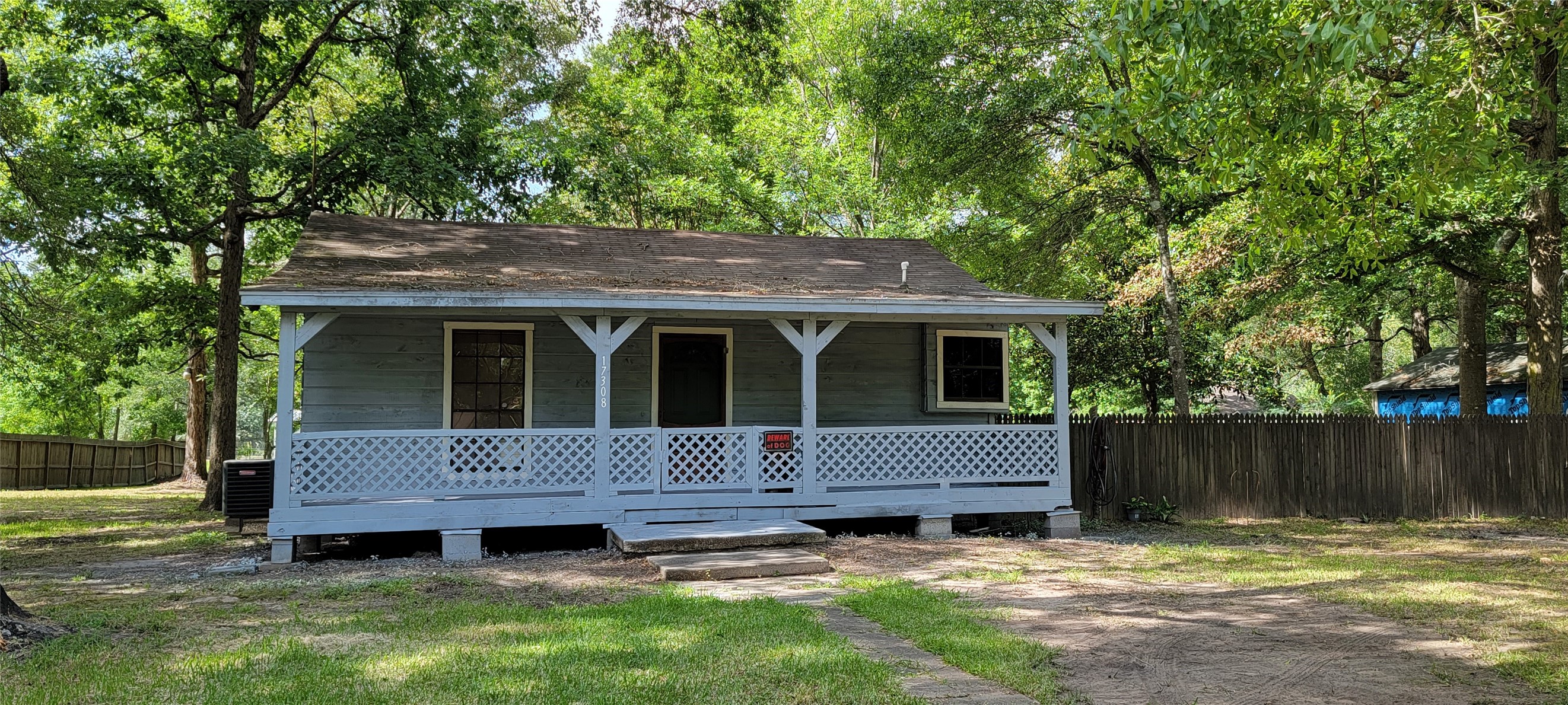 17308 Valley Lane Property Photo 1
