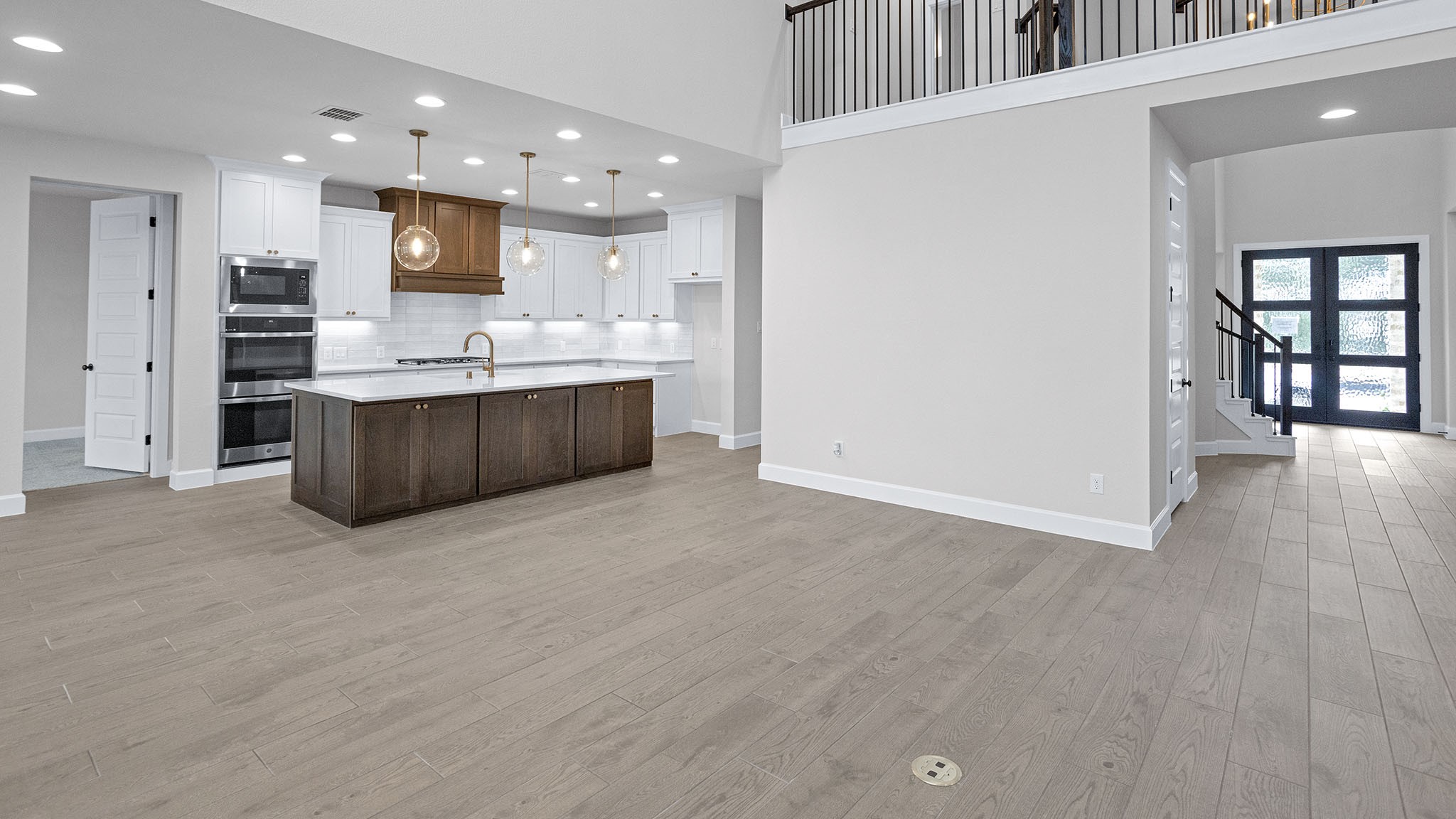 39027 Heron Beak Court Property Photo 9