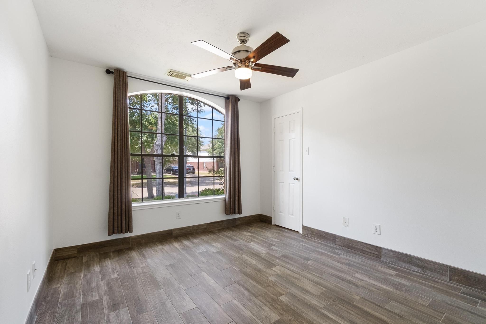 10638 Desert Springs Circle Property Photo 8