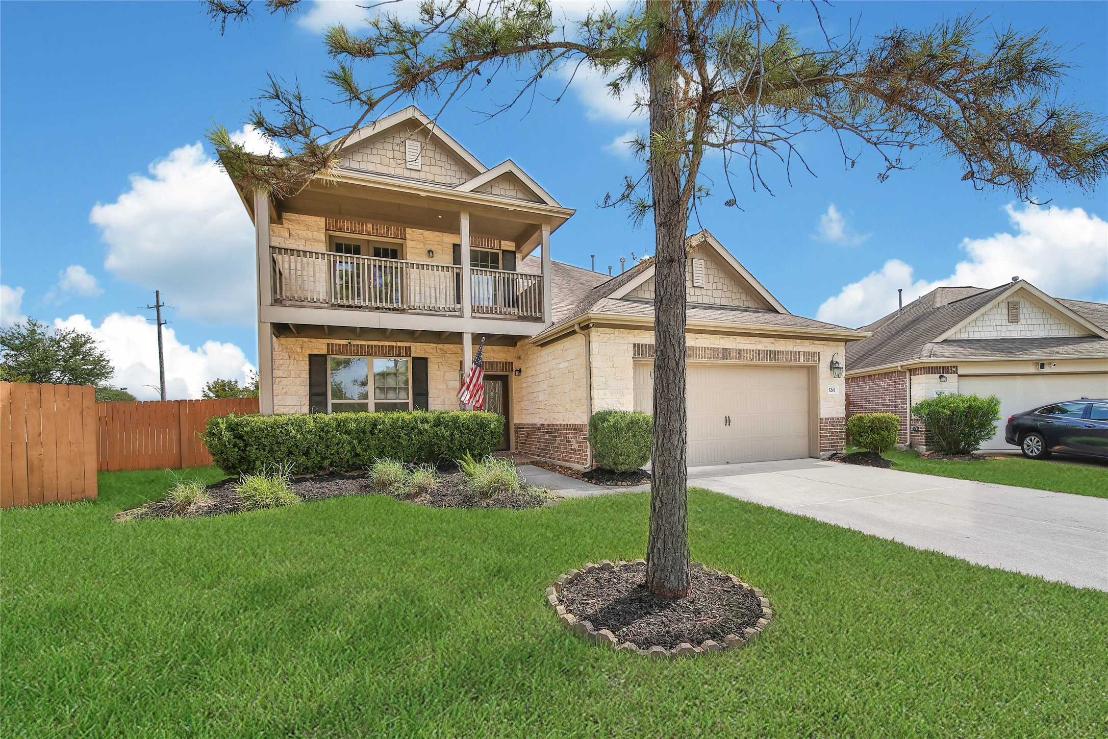 5201 Kendall Glen Court Property Photo 3