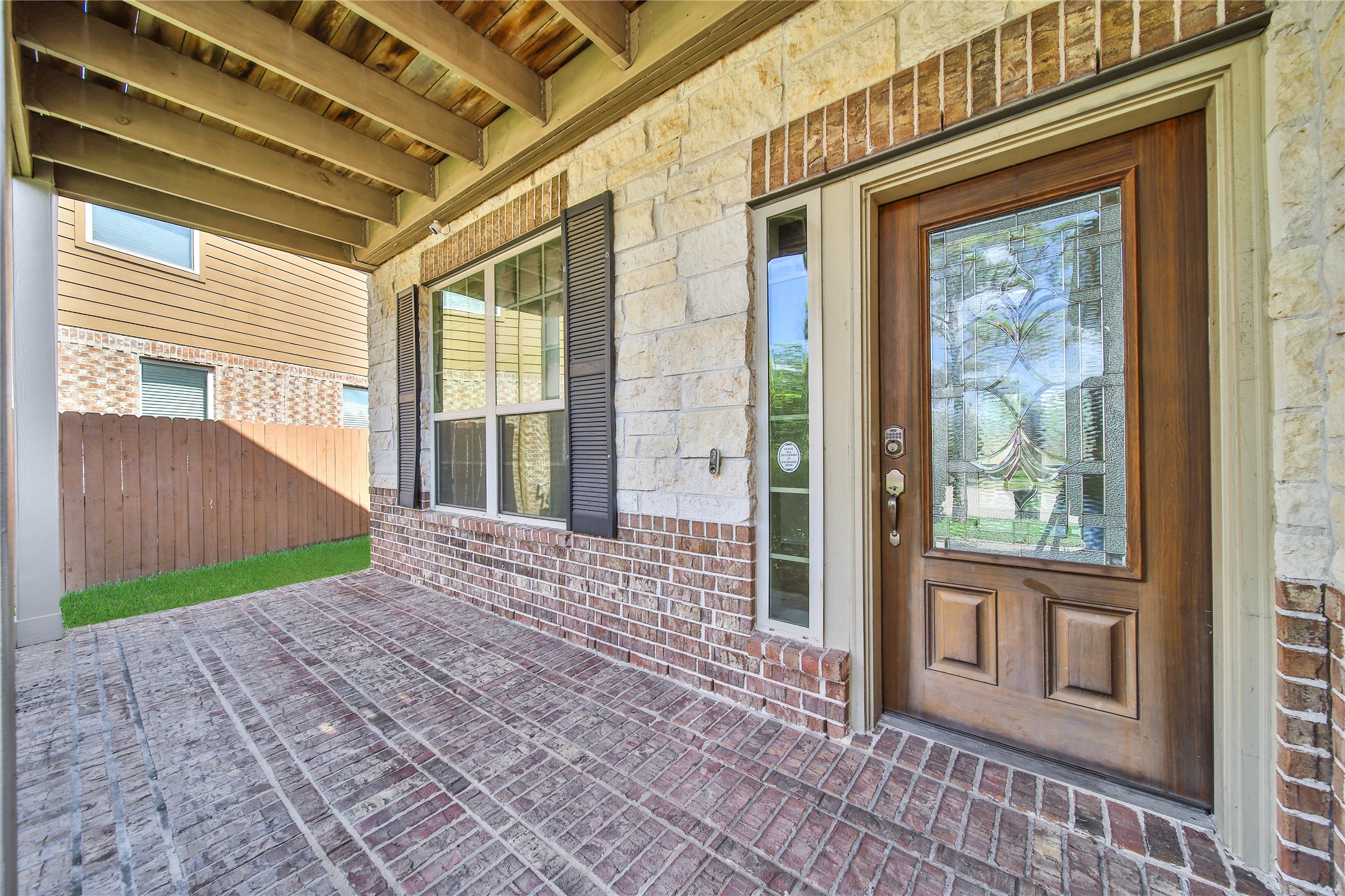 5201 Kendall Glen Court Property Photo 5