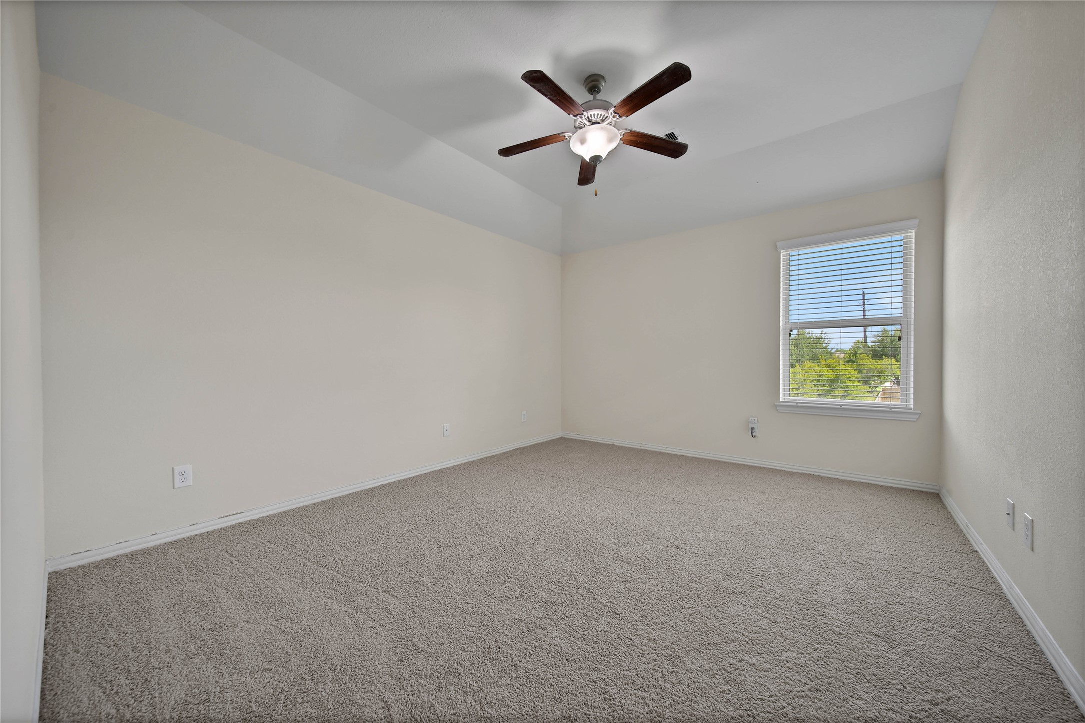 5201 Kendall Glen Court Property Photo 36