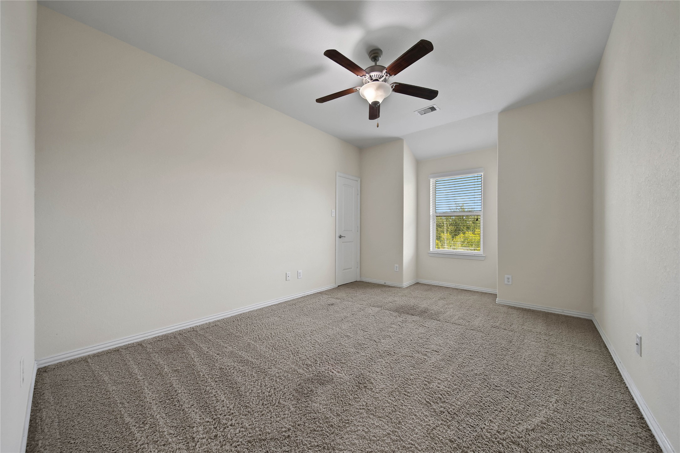 5201 Kendall Glen Court Property Photo 37