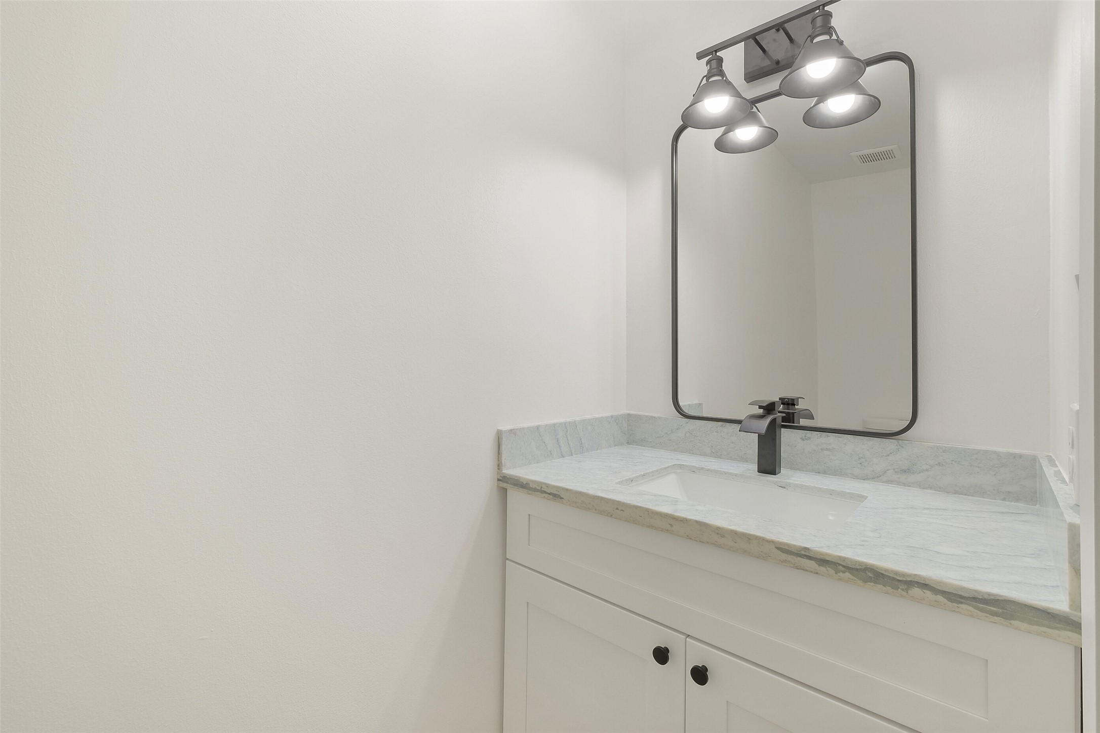 3327 Freshmeadows Drive Property Photo 15