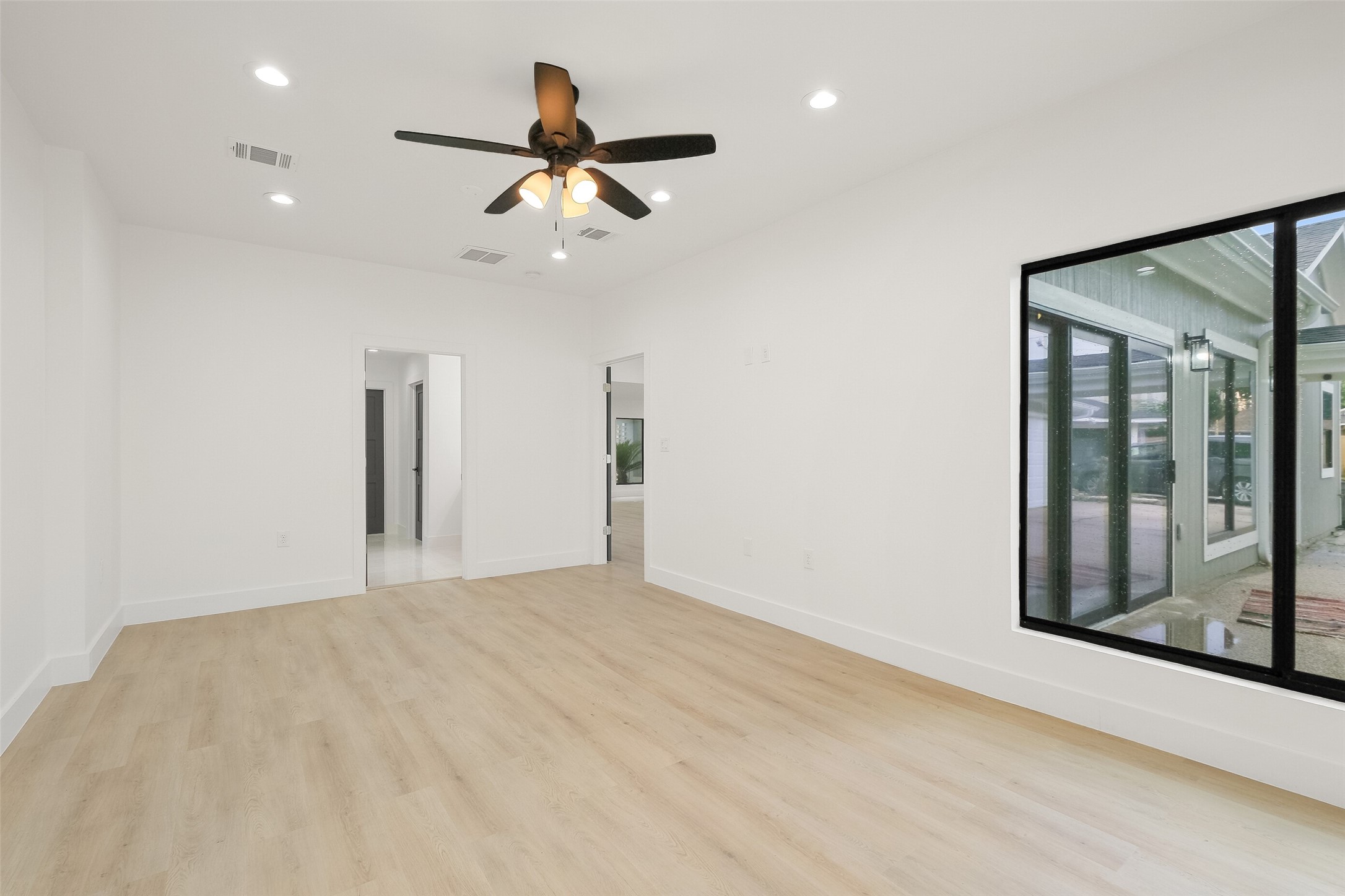 3327 Freshmeadows Drive Property Photo 19