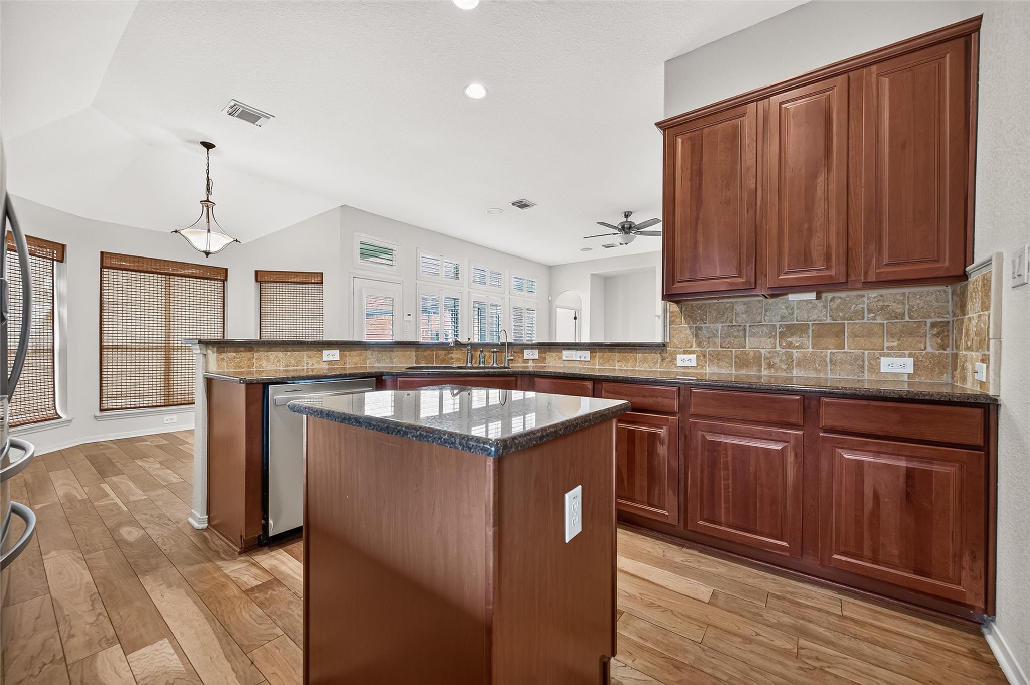 5242 Fountainbrook Lane, Sugar Land Tx 77479 Property Photo 25