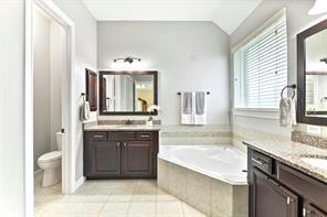 2209 Rocky Shores Lane Property Photo 12