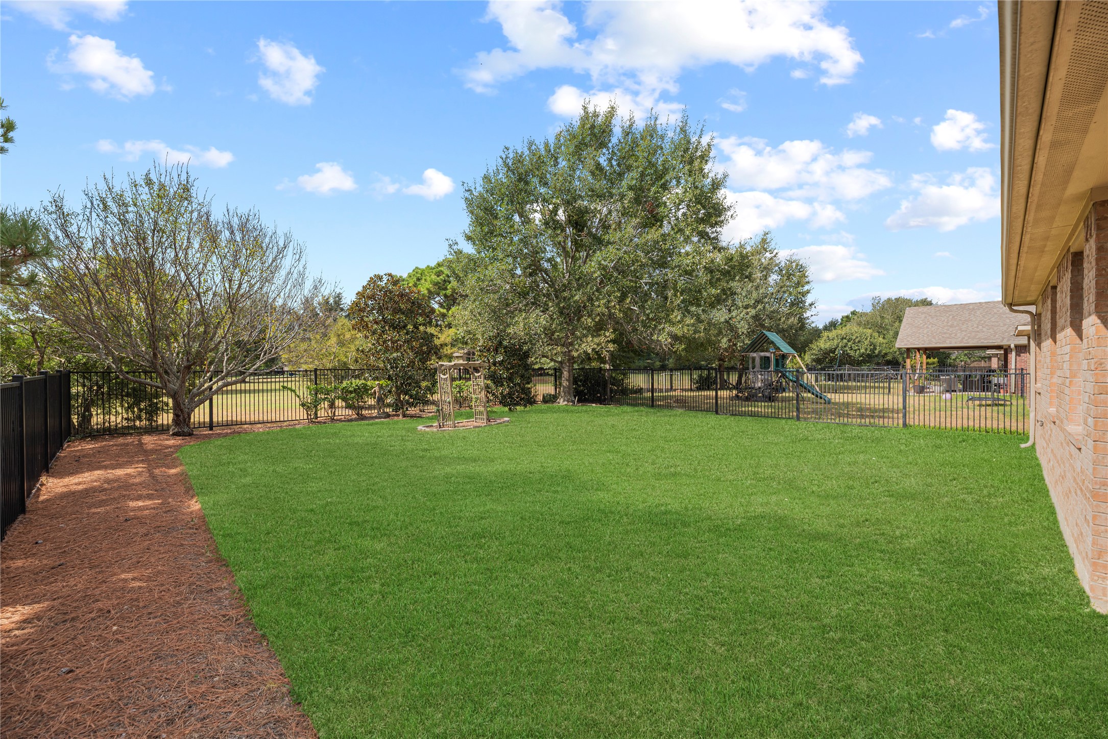 18803 Cove Mill Lane Property Photo 20