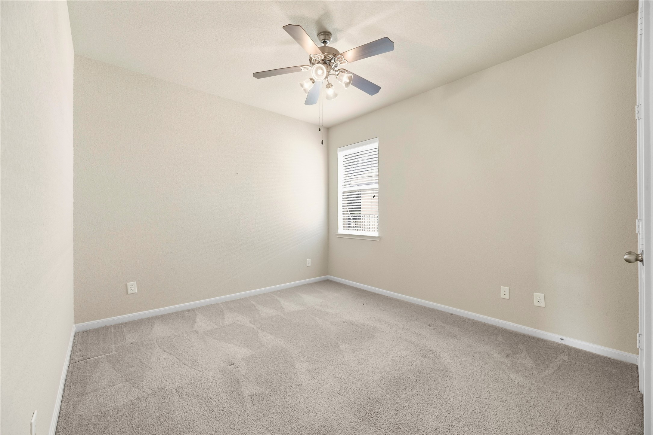 18803 Cove Mill Lane Property Photo 32