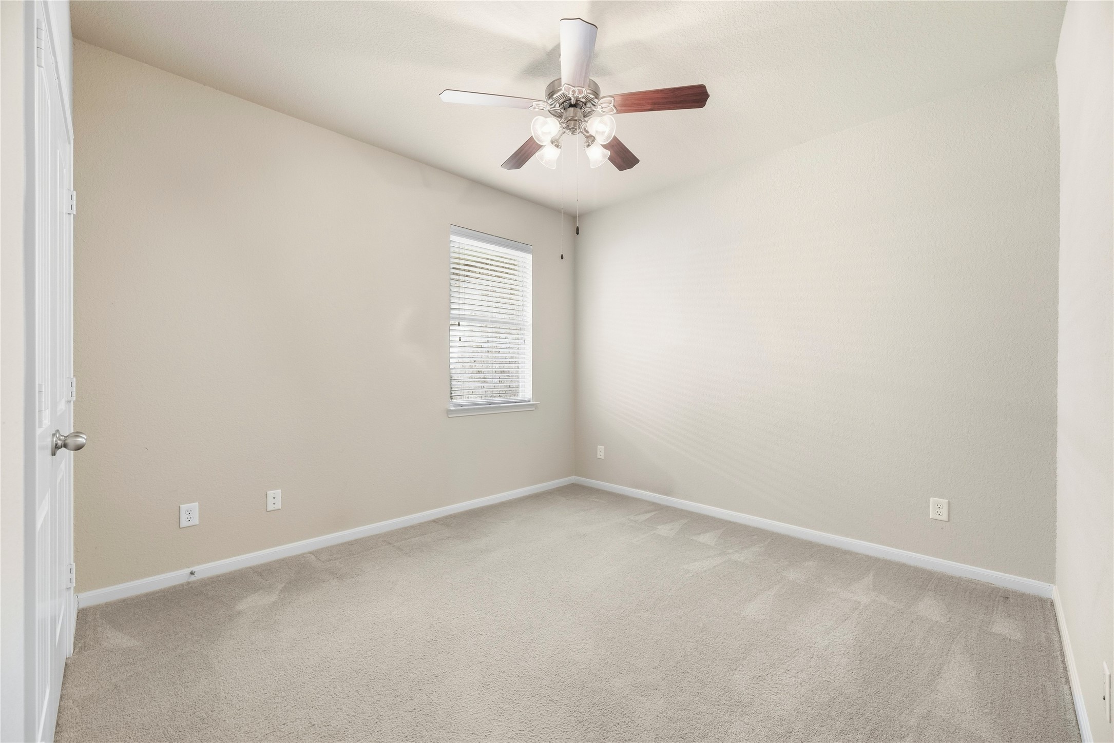 18803 Cove Mill Lane Property Photo 33