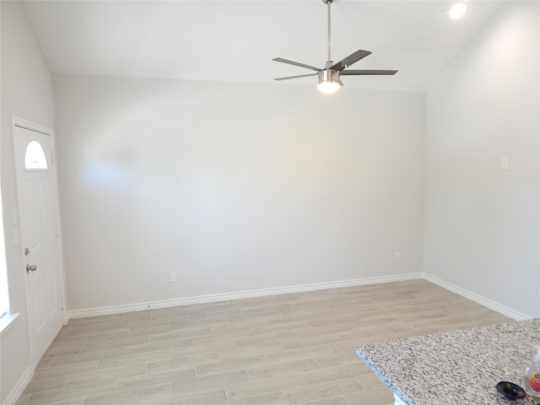 230 Northlawn Property Photo 10