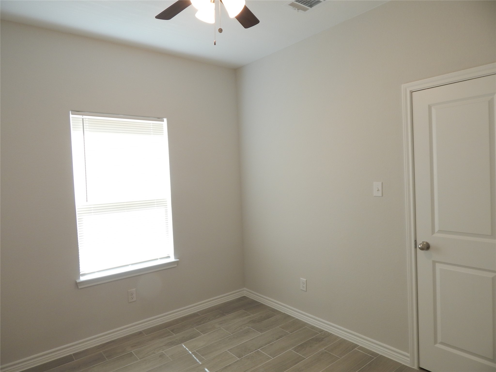 230 Northlawn Property Photo 13