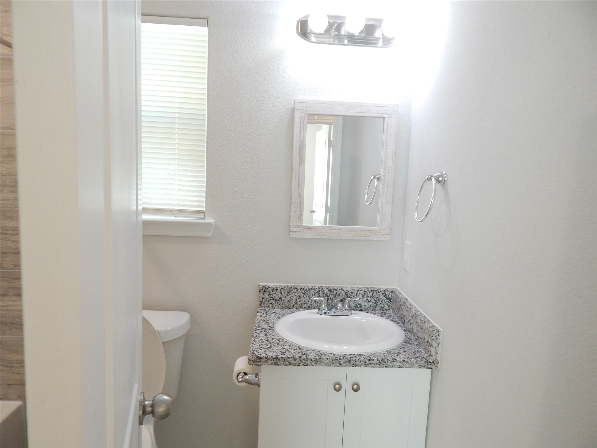 230 Northlawn Property Photo 16