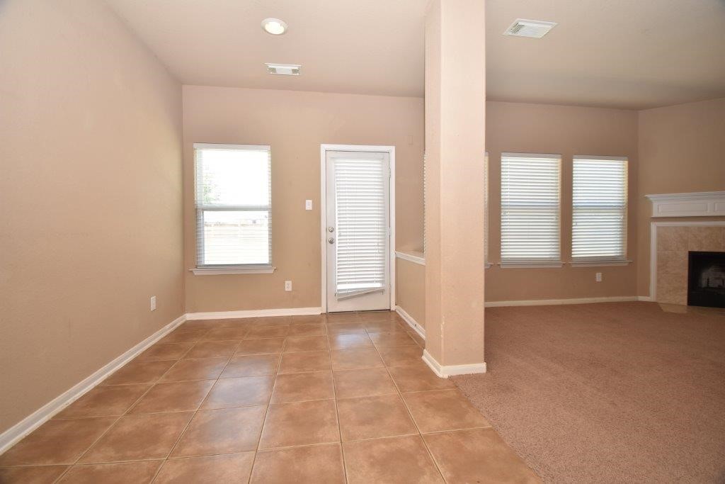 7027 Crockett Ridge Drive Property Photo 8