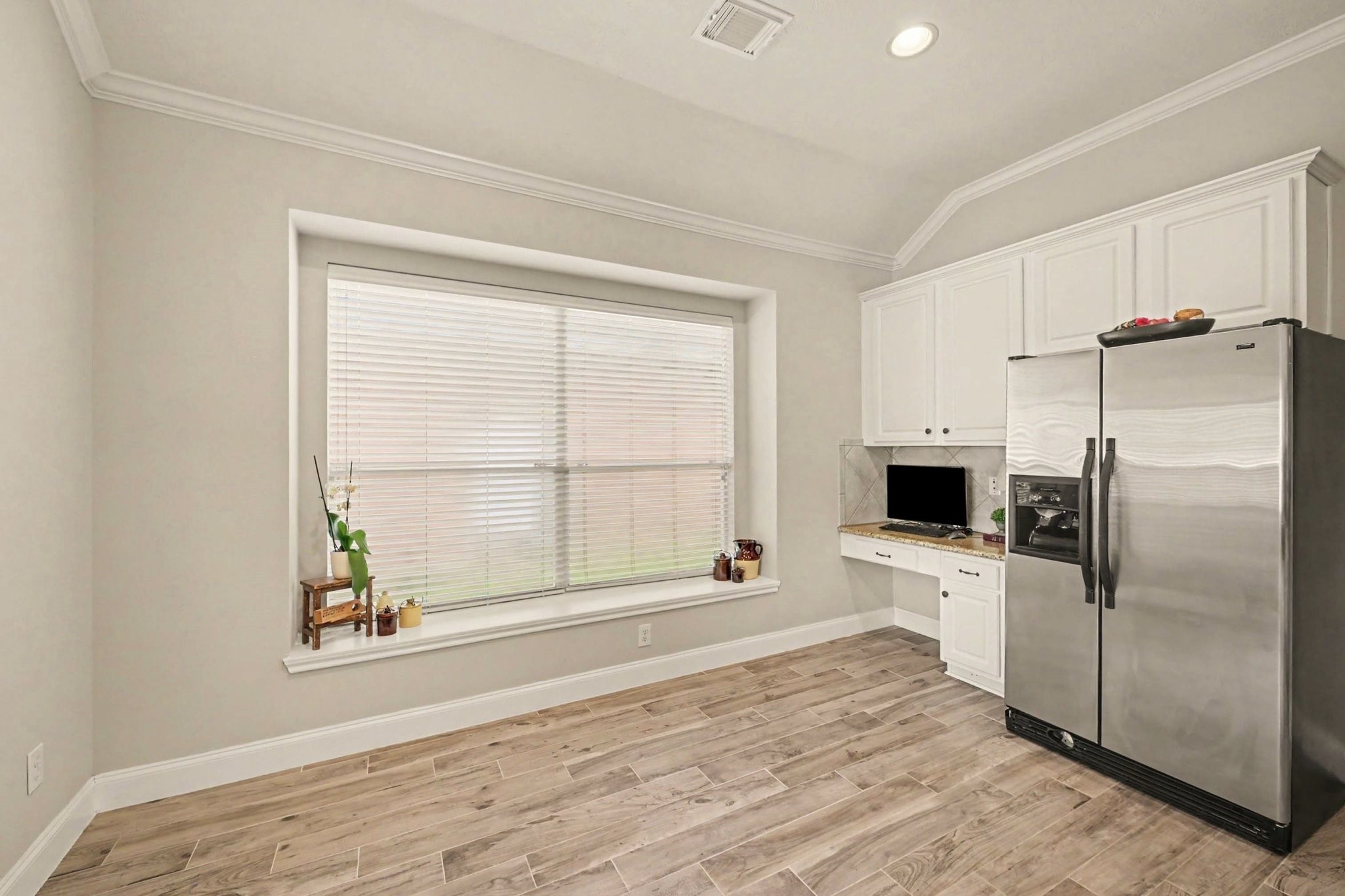 1706 Fossil Park Drive Property Photo 11