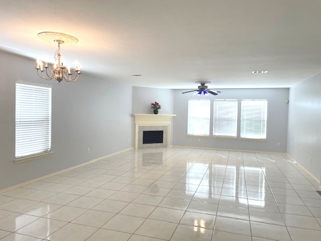 12827 Magenta Oaks Drive Property Photo 10