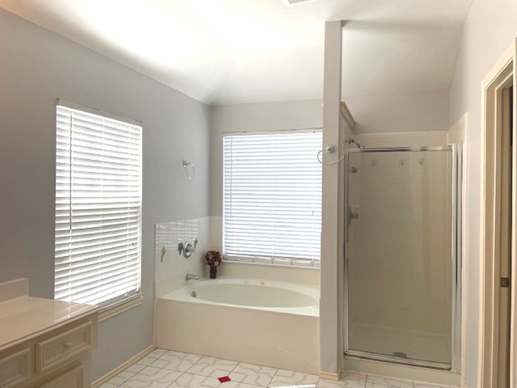 12827 Magenta Oaks Drive Property Photo 18