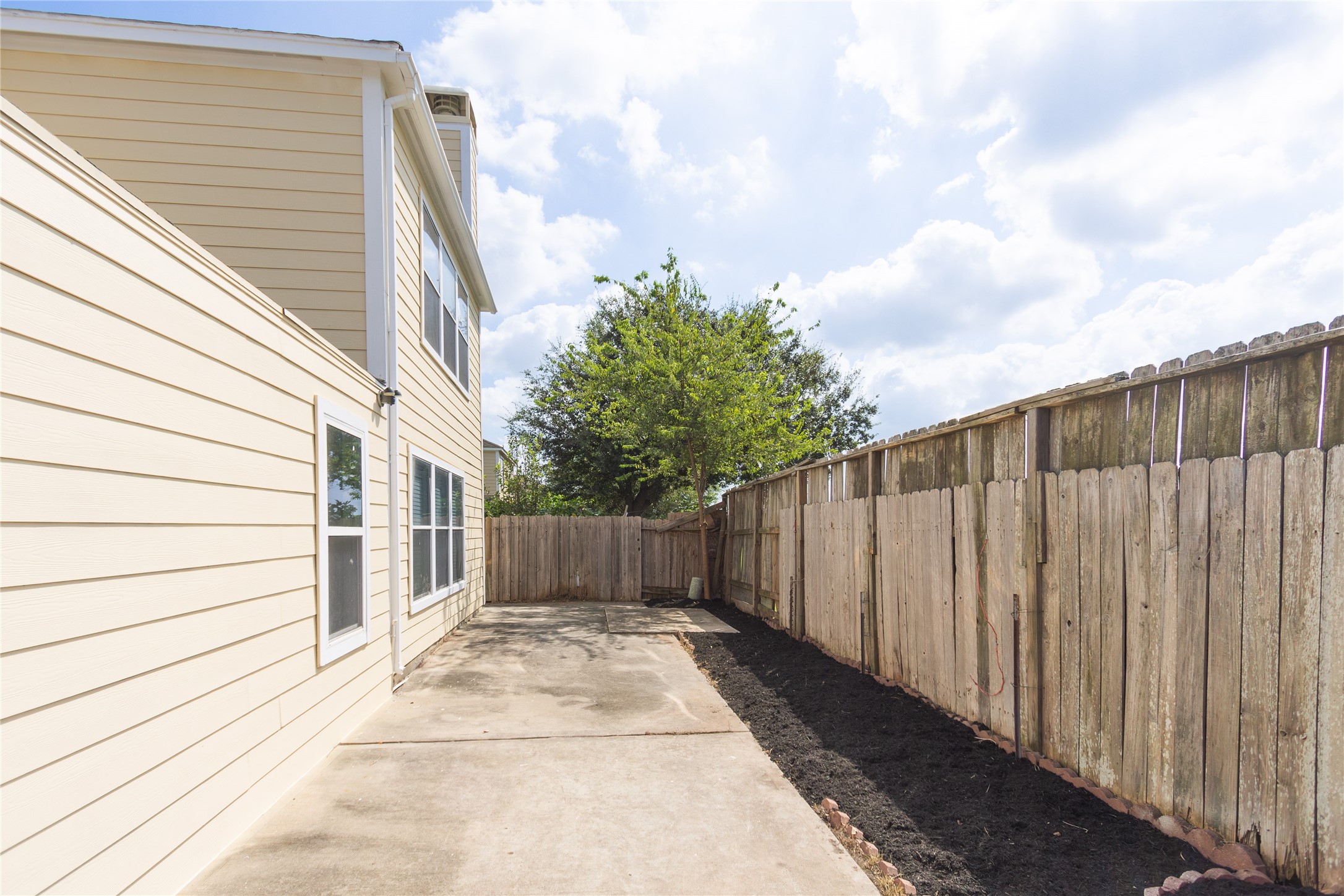 12827 Magenta Oaks Drive Property Photo 26