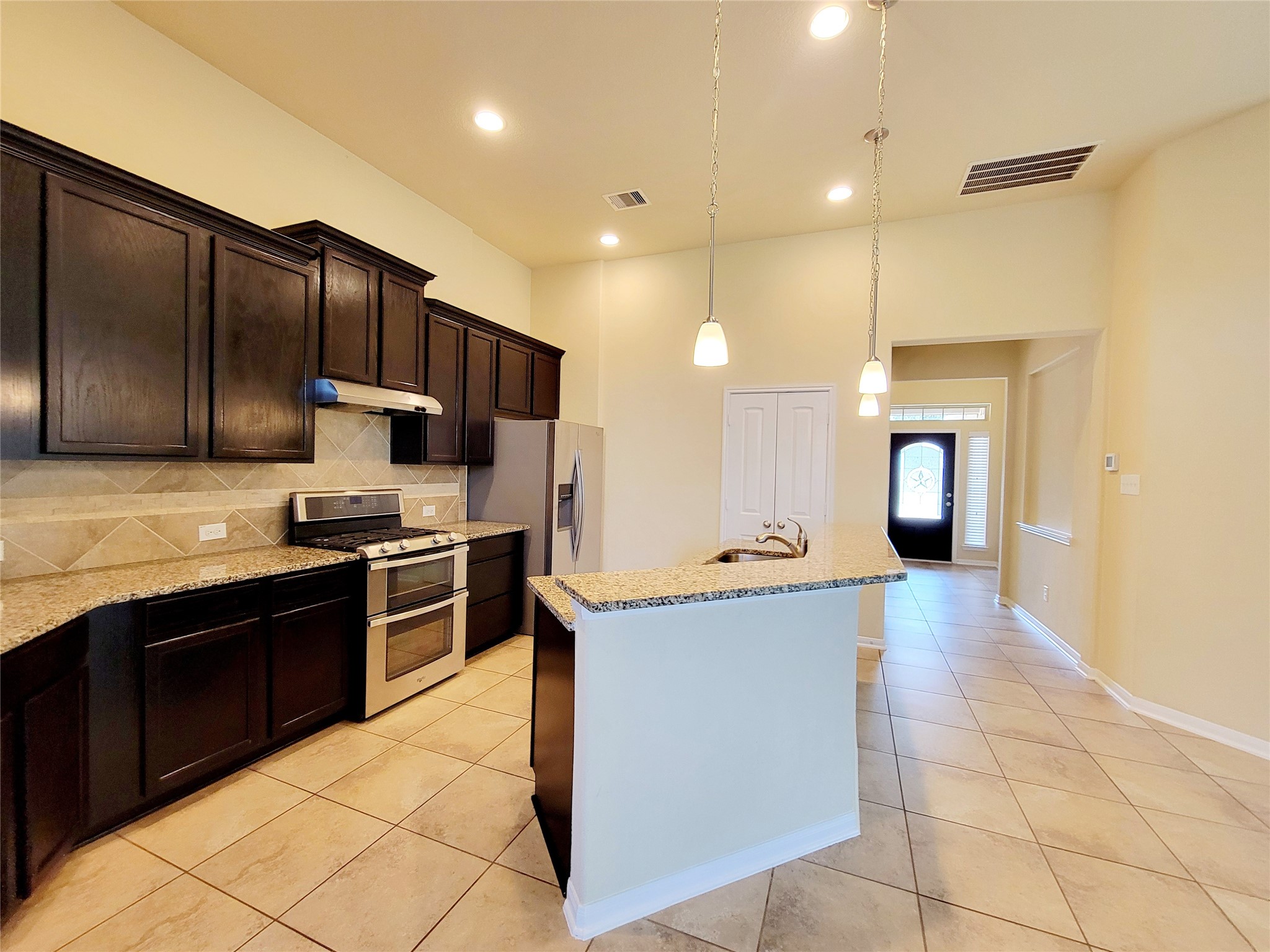 9415 Harmony Lake Lane Property Photo 2