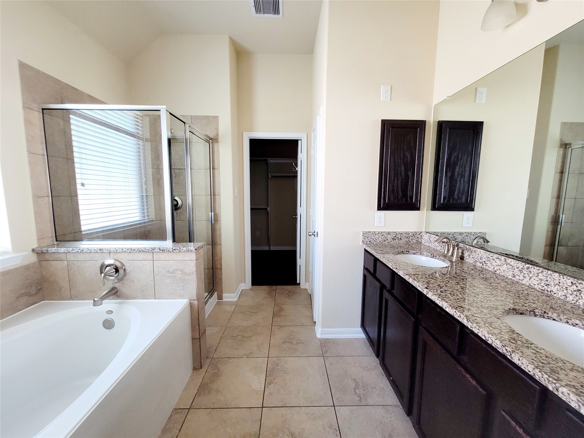 9415 Harmony Lake Lane Property Photo 7