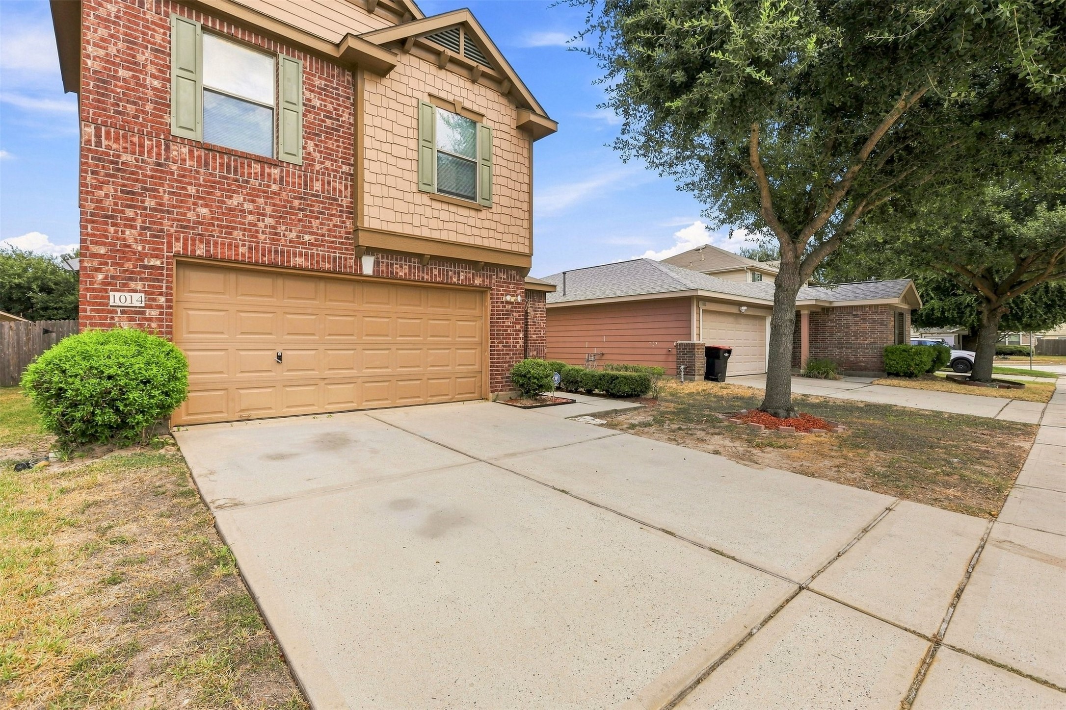 1014 Hummingbird Point Lane Property Photo 2