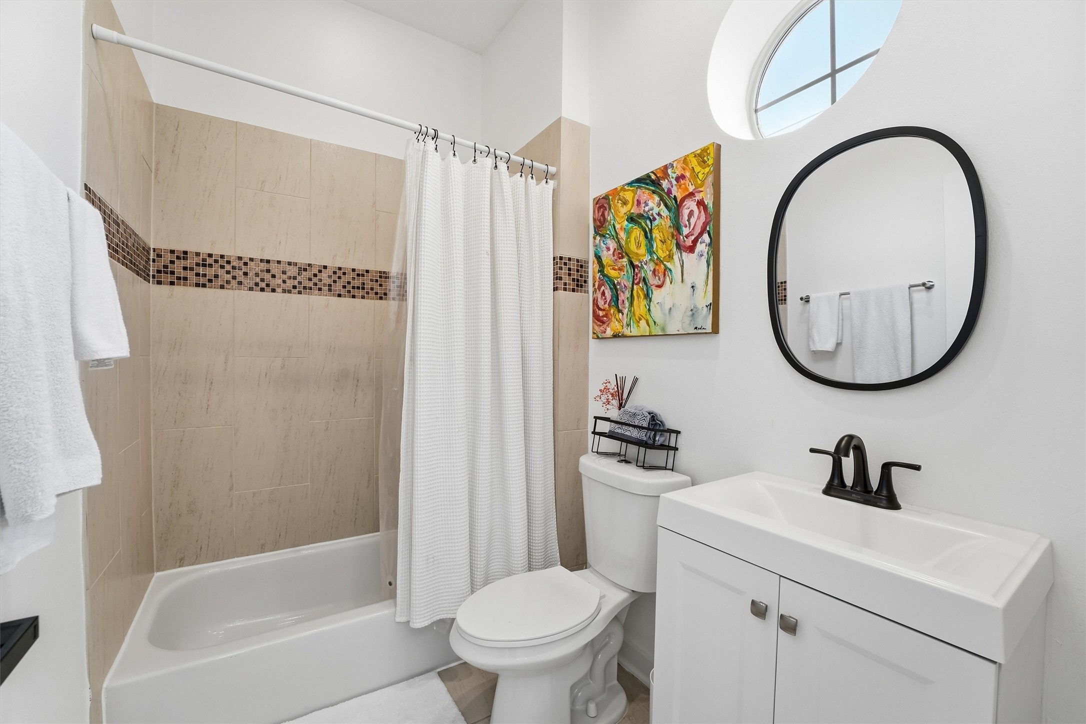 806 Jackson Hill Street 201 Property Photo 18