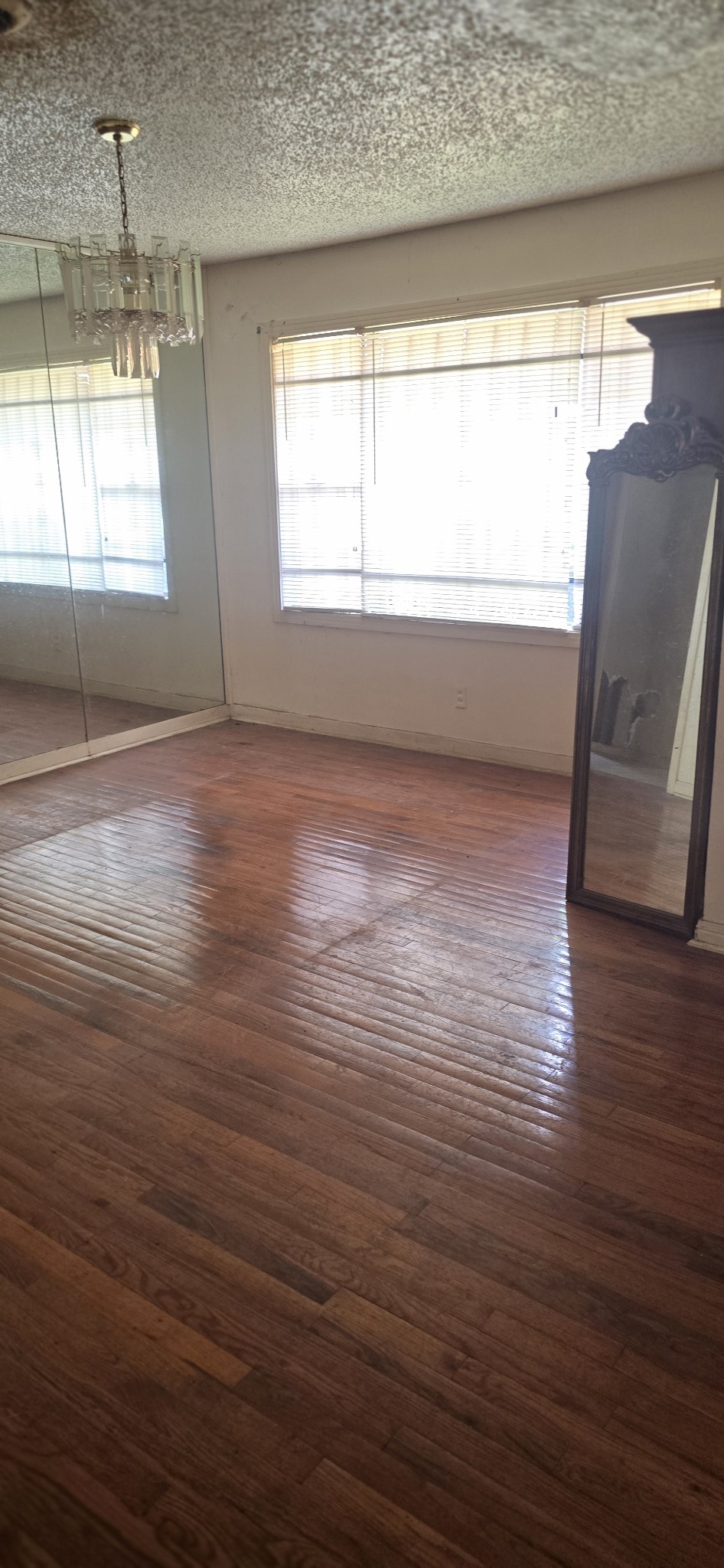 8715 Berndale Street Property Photo 6
