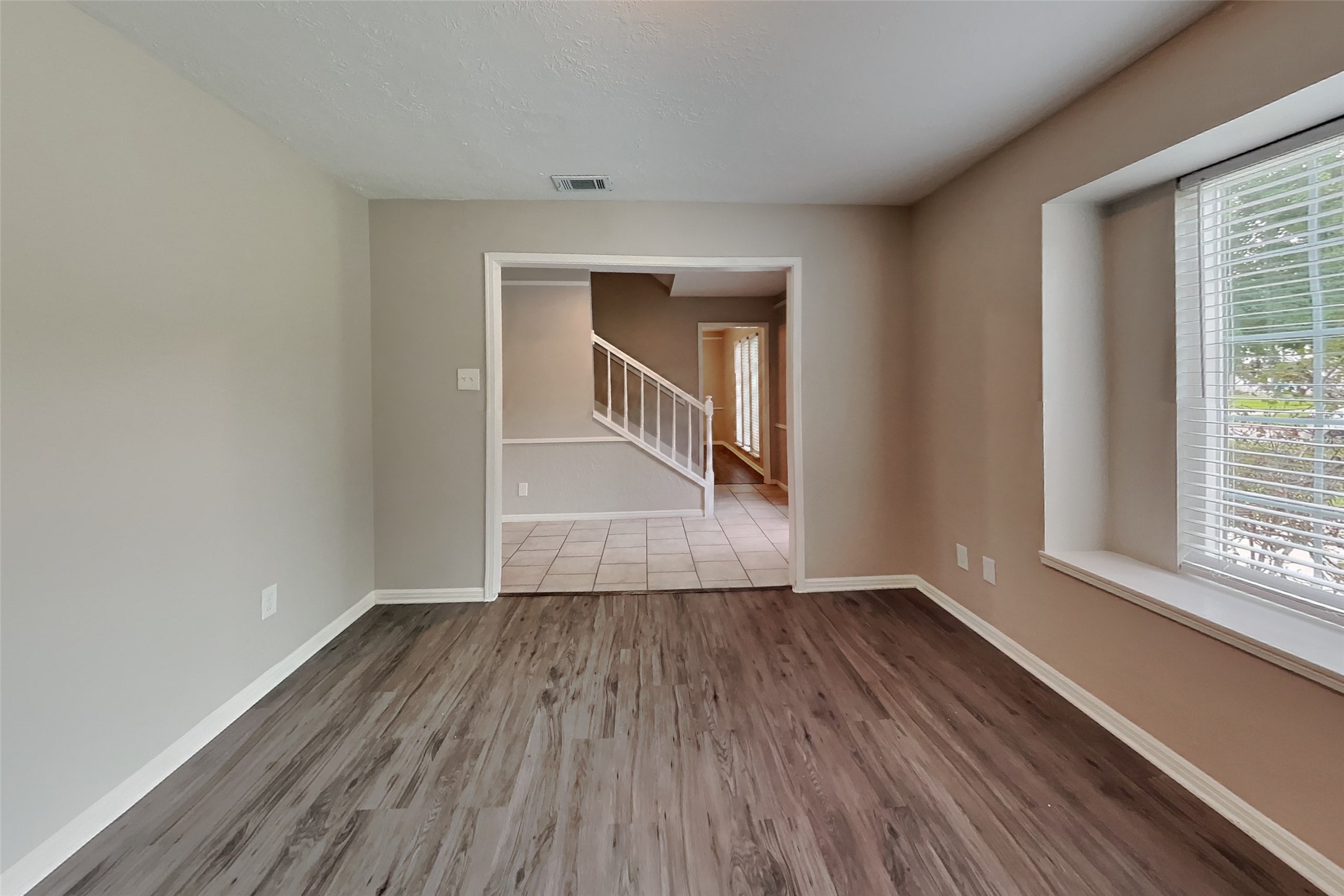 8110 Renmark Lane Property Photo 2