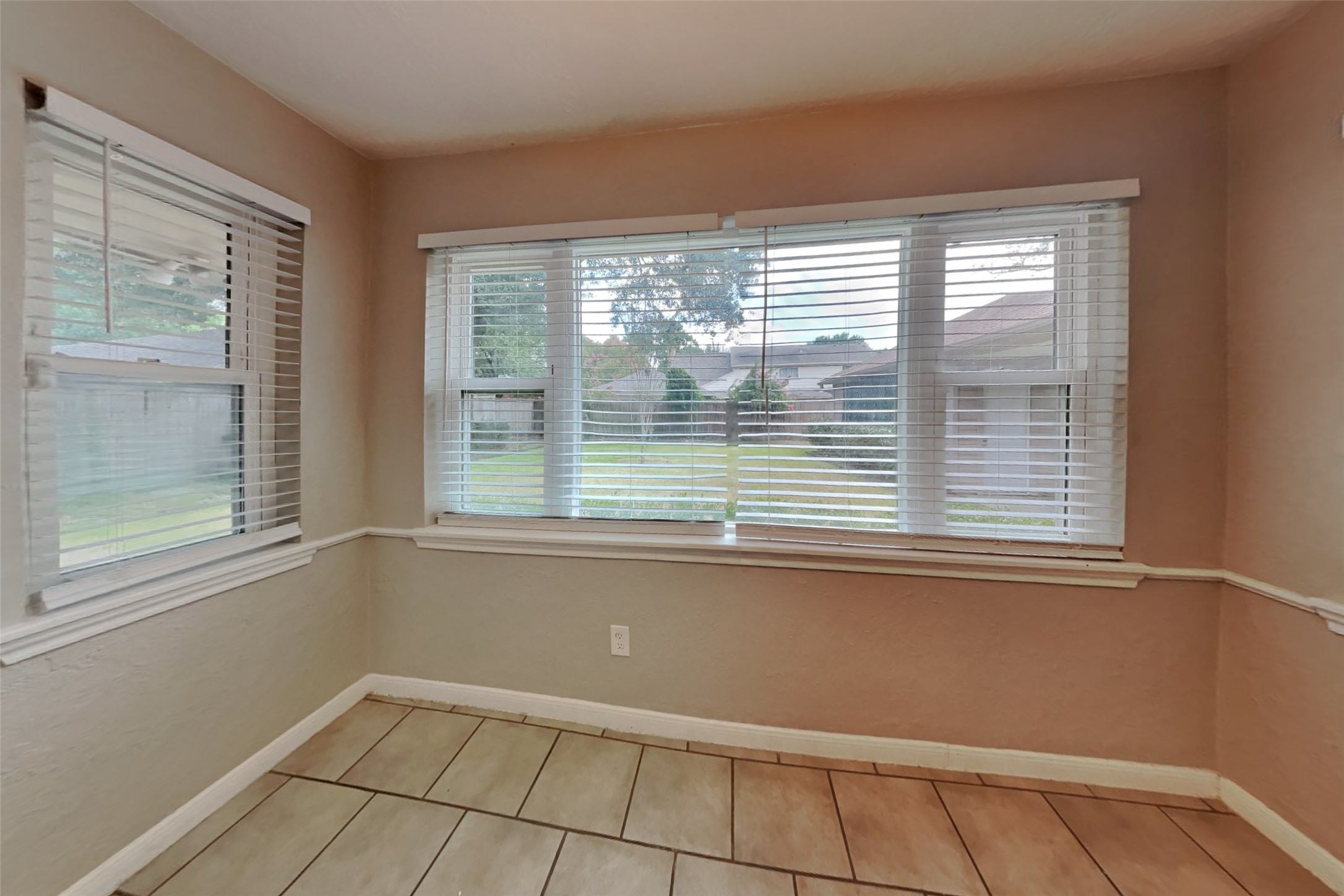 8110 Renmark Lane Property Photo 8