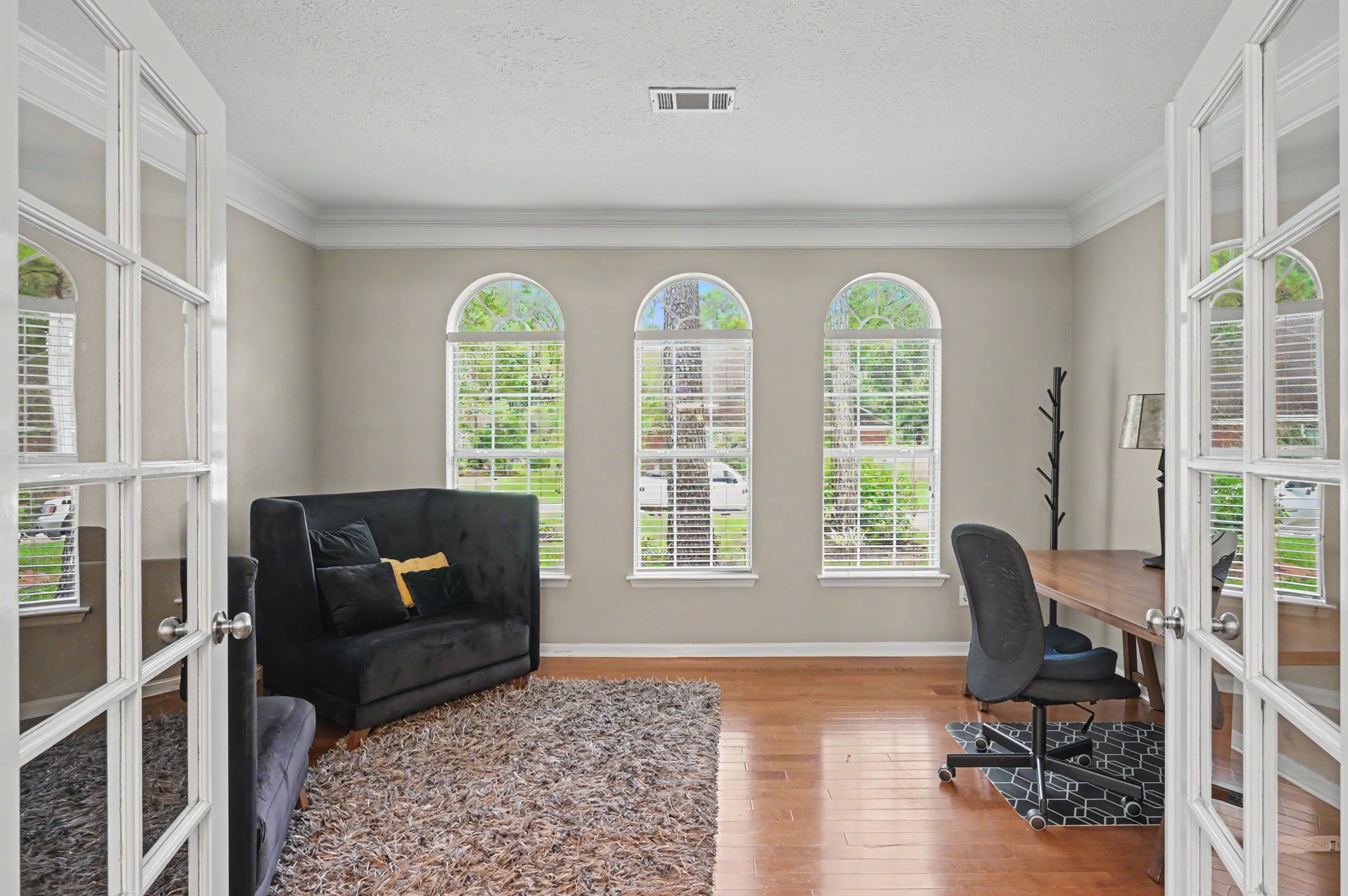 22 S Bristol Oak Circle Property Photo 7