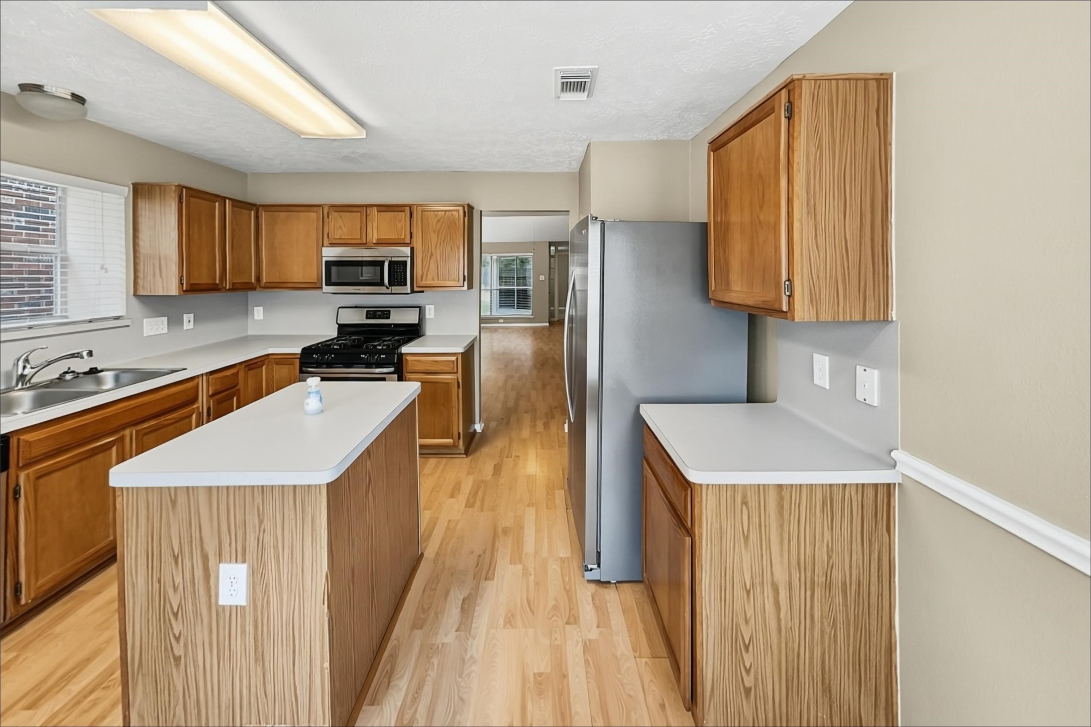 25914 Richards Road Property Photo 2