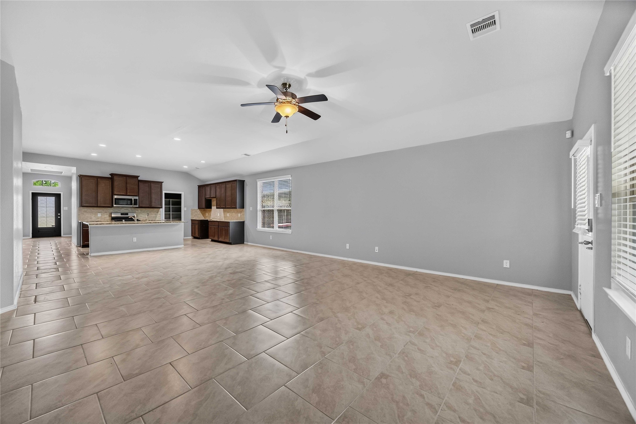 21505 Elk Haven Lane Property Photo 4
