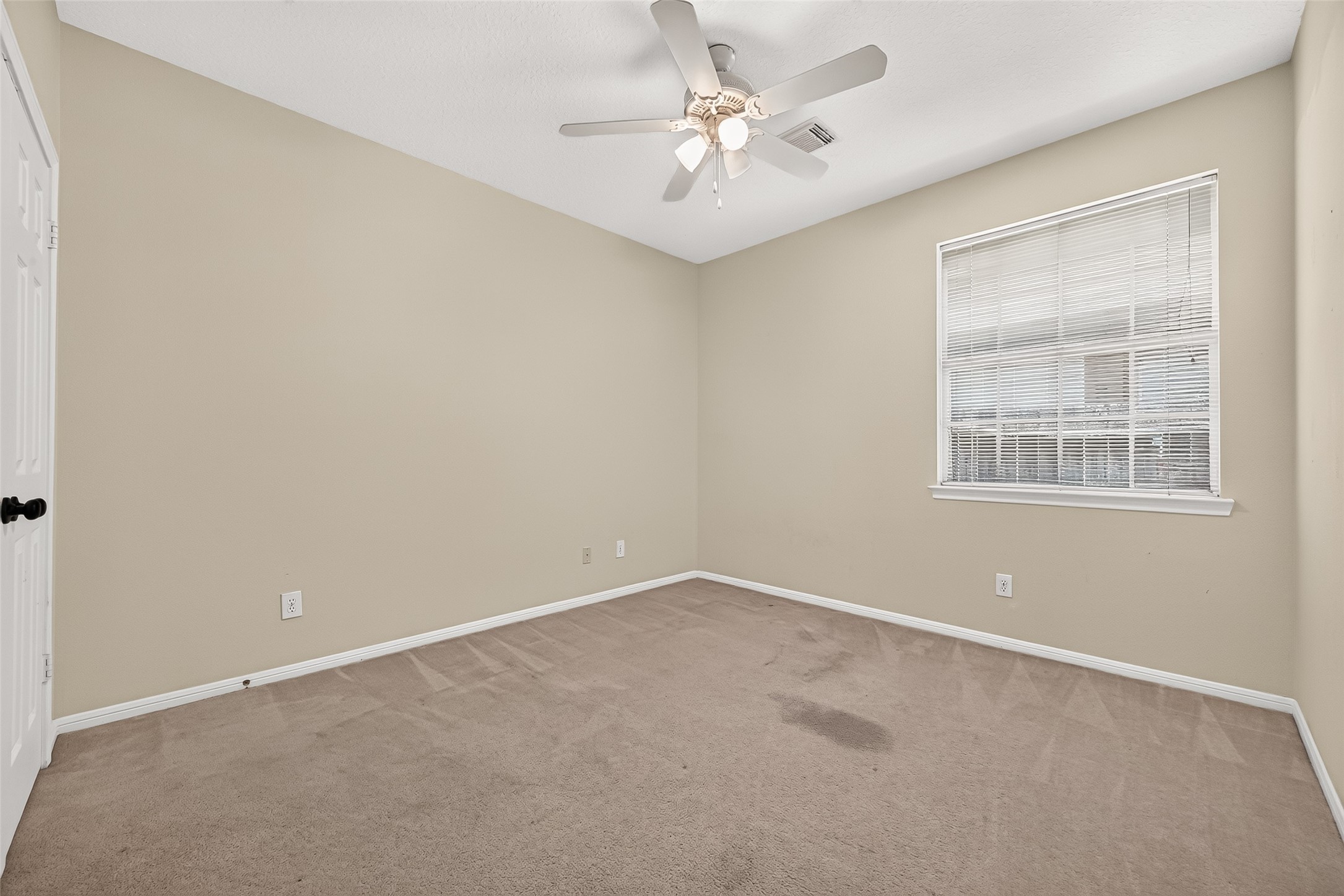 3215 Quiet Lake Drive Property Photo 26
