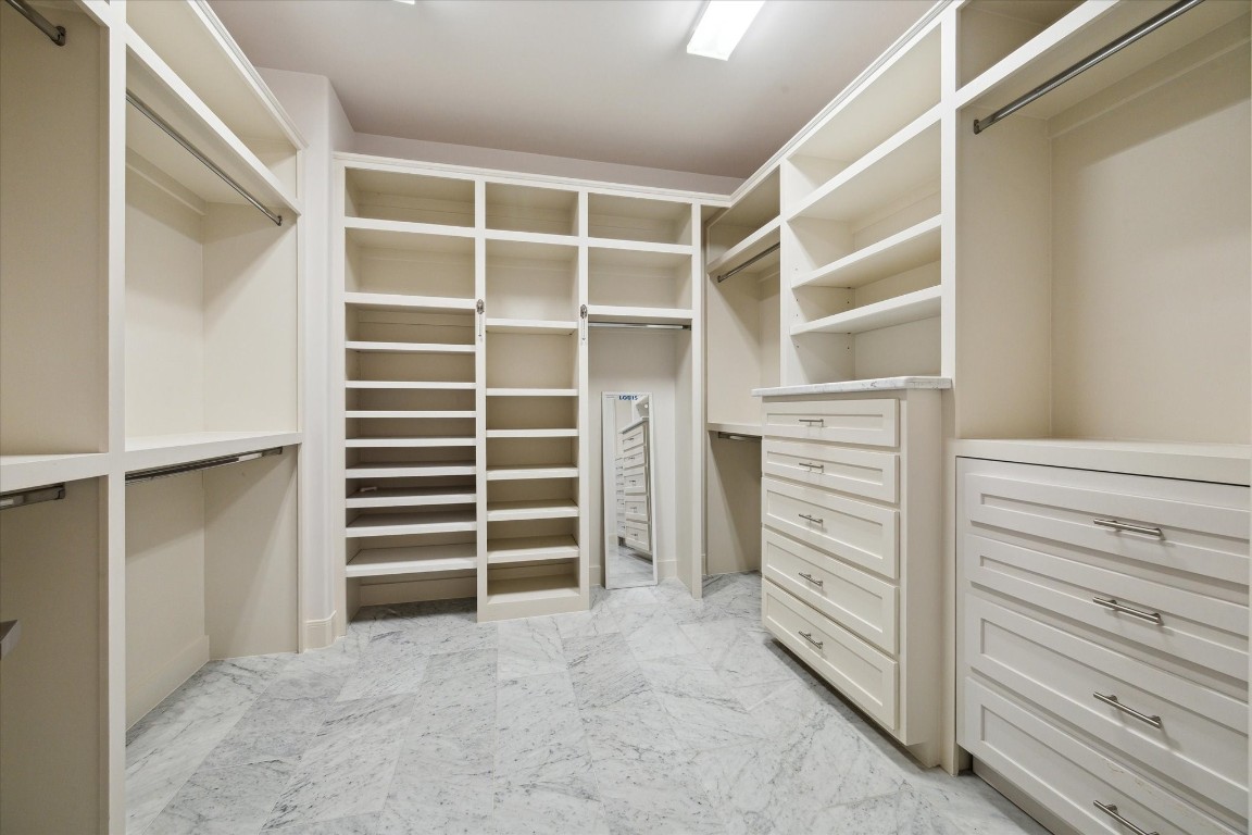 6008 Potomac Park Drive Property Photo 20